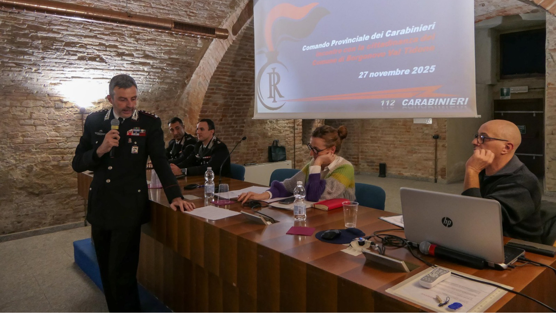 A Borgonovo nascono i gruppi WhatsApp di controllo di vicinato