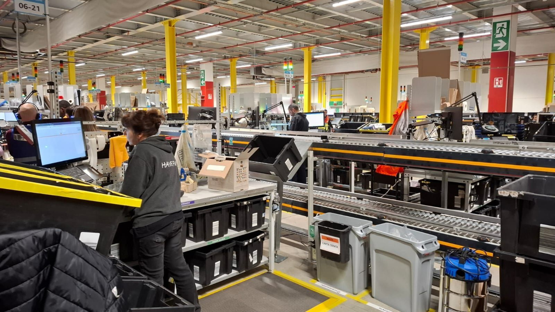 Parte da Castello la nuova vita  dei prodotti restituiti ad Amazon