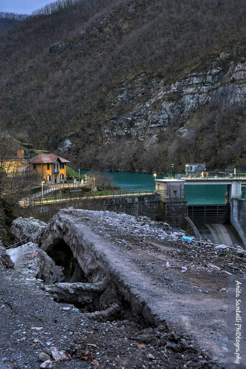 Diga di Boschi, interruzione strada provinciale 586R di Valdaveto - foto Anita Santelli