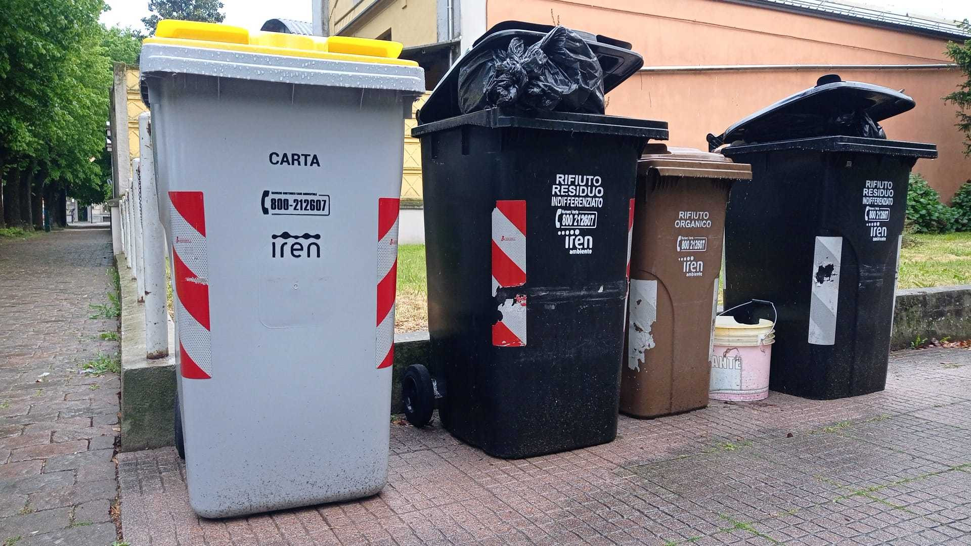 Rifiuti, già quattrocento firme contro le nuova raccolta