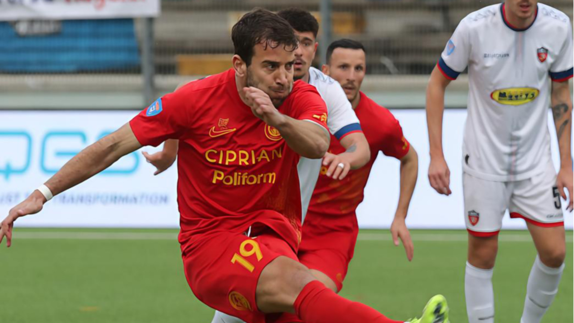 Piace, l’ex Ravenna Manuzzi nel mirino per l’attacco