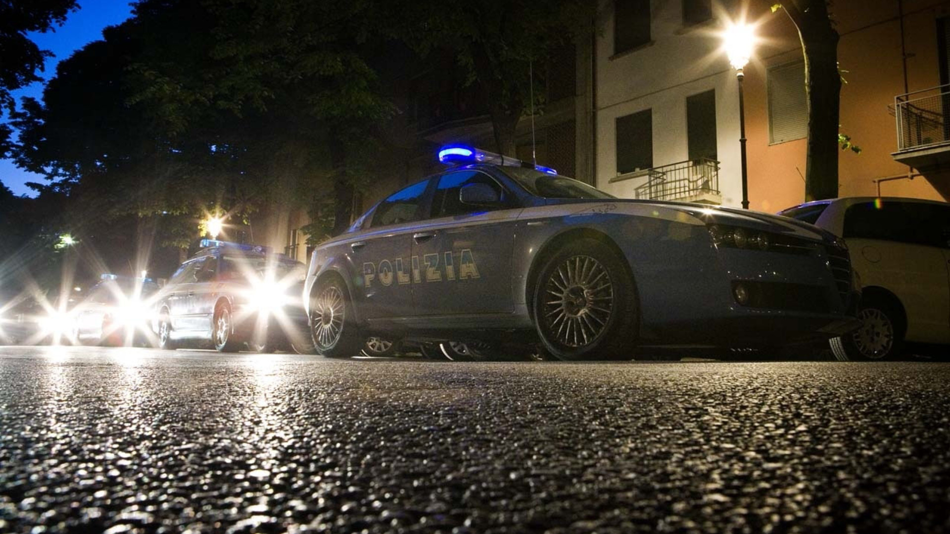 Aggredita da uno sconosciuto con una mannaia, a Milano gesto folle contro una donna piacentina