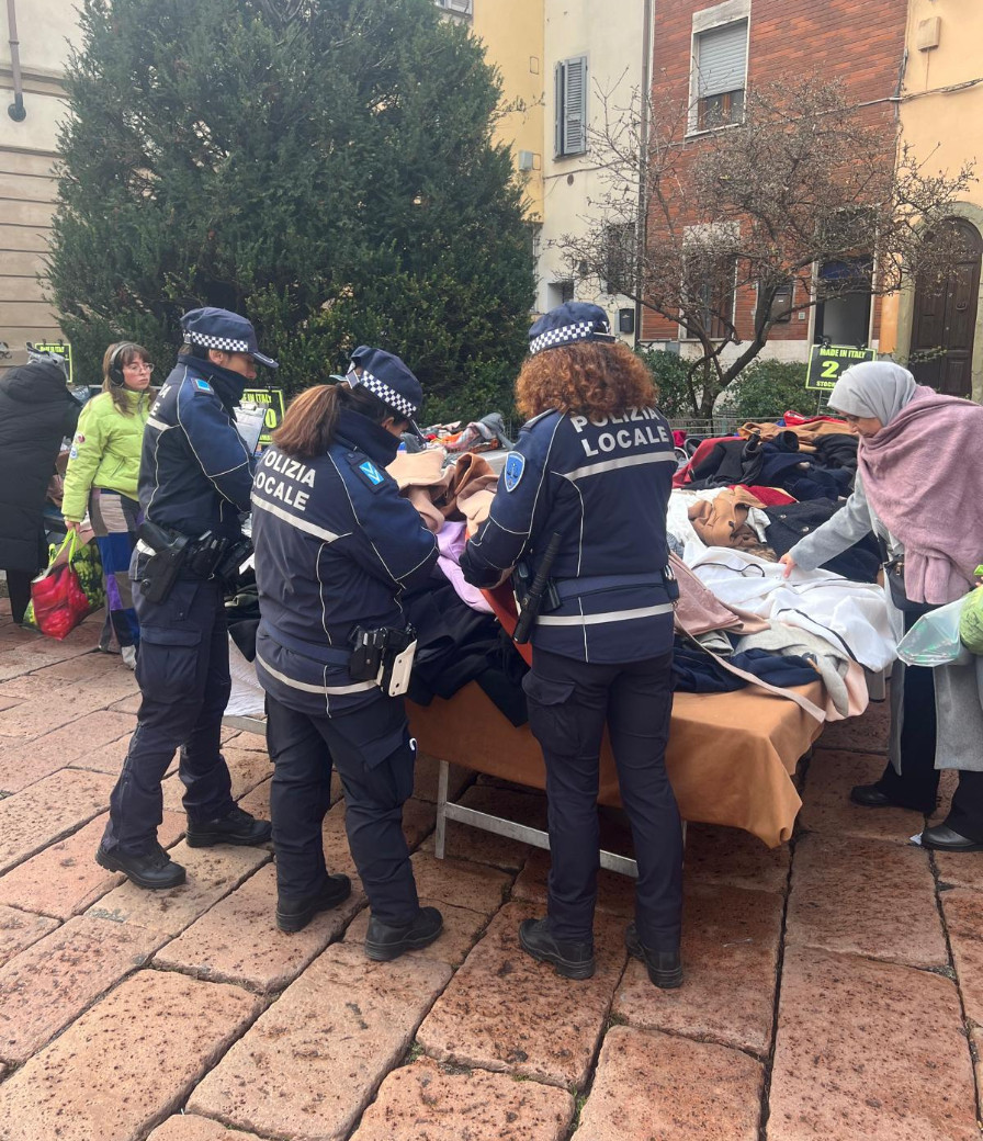 Controlli sul mercato, due multe ai veicoli degli ambulanti