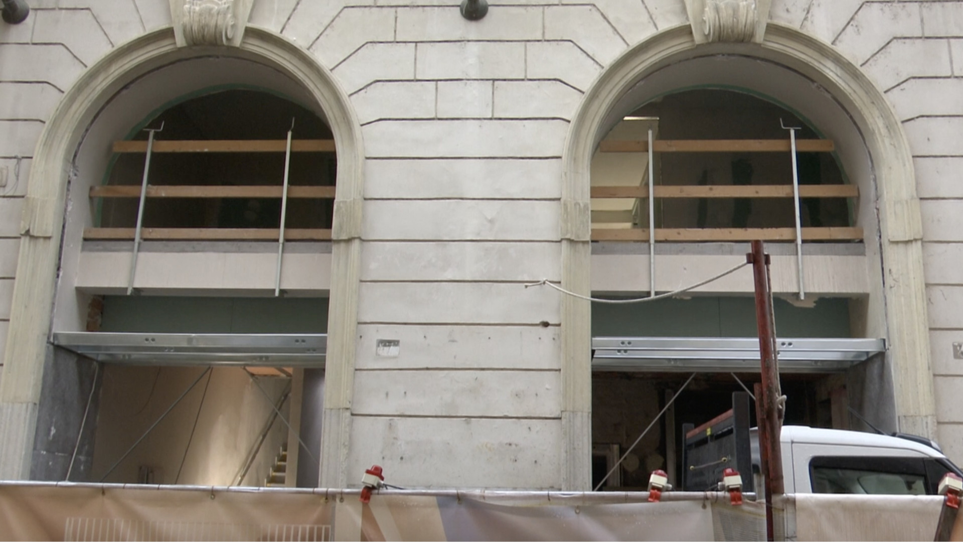 Nuova vita all'ex cinema Iris: arriva il maxi-store