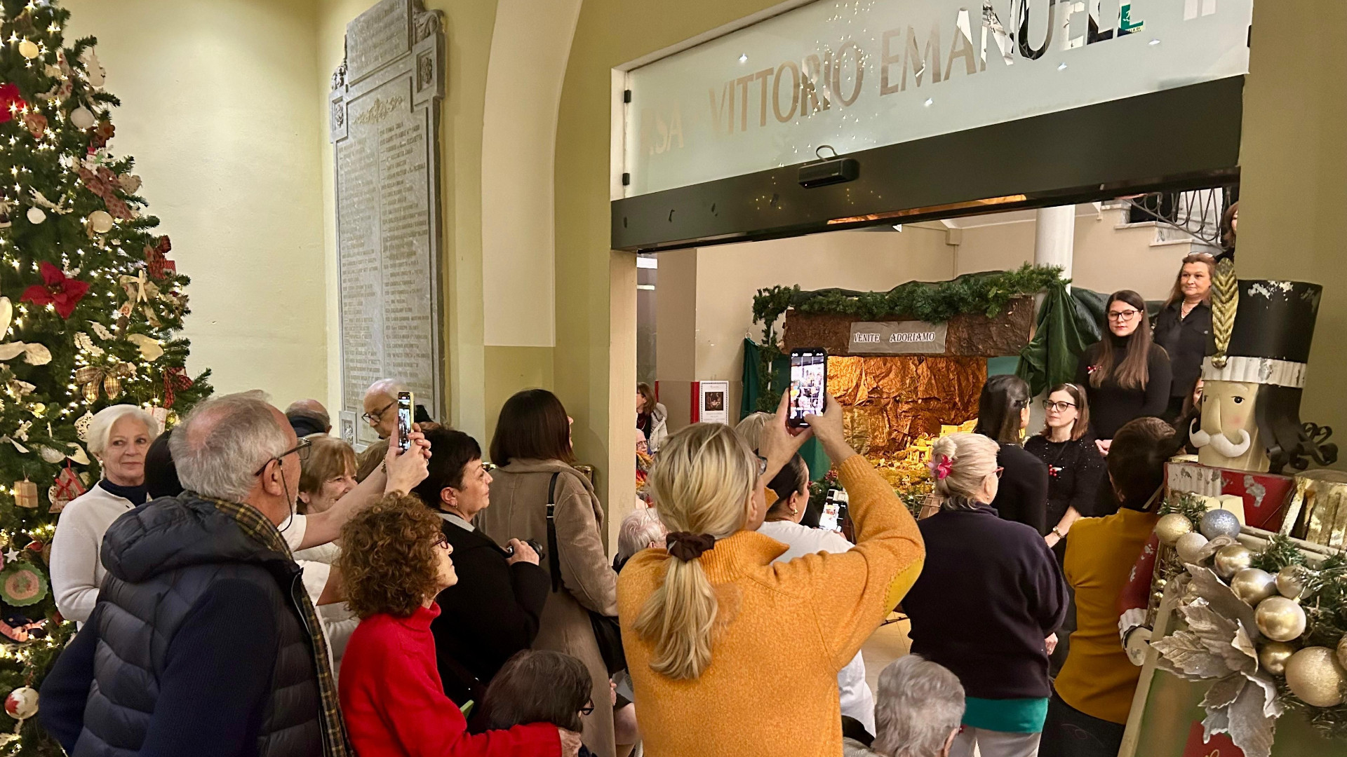“Atmosfera di Casa”, al Vittorio Emanuele torna il Natale