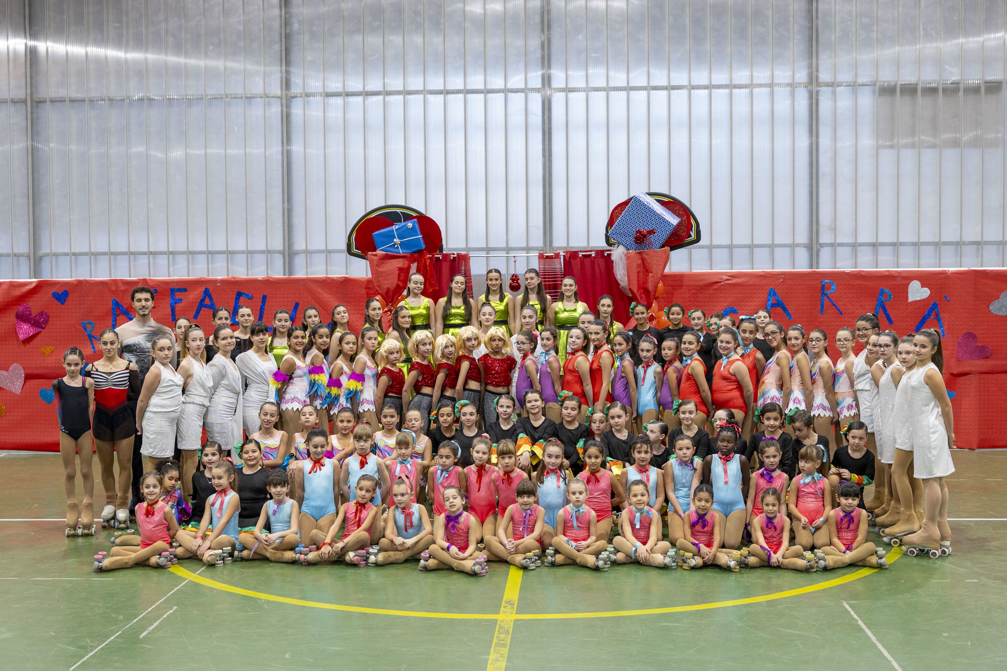 Piacenza, 13 dicembre 20025. Esibizione Pattinaggio Artistico Piacenza. Foto Angela Petrarelli Piacenza, 13 dicembre 20025. Esibizione Pattinaggio Artistico Piacenza. Foto Angela Petrarelli. Foto di gruppo