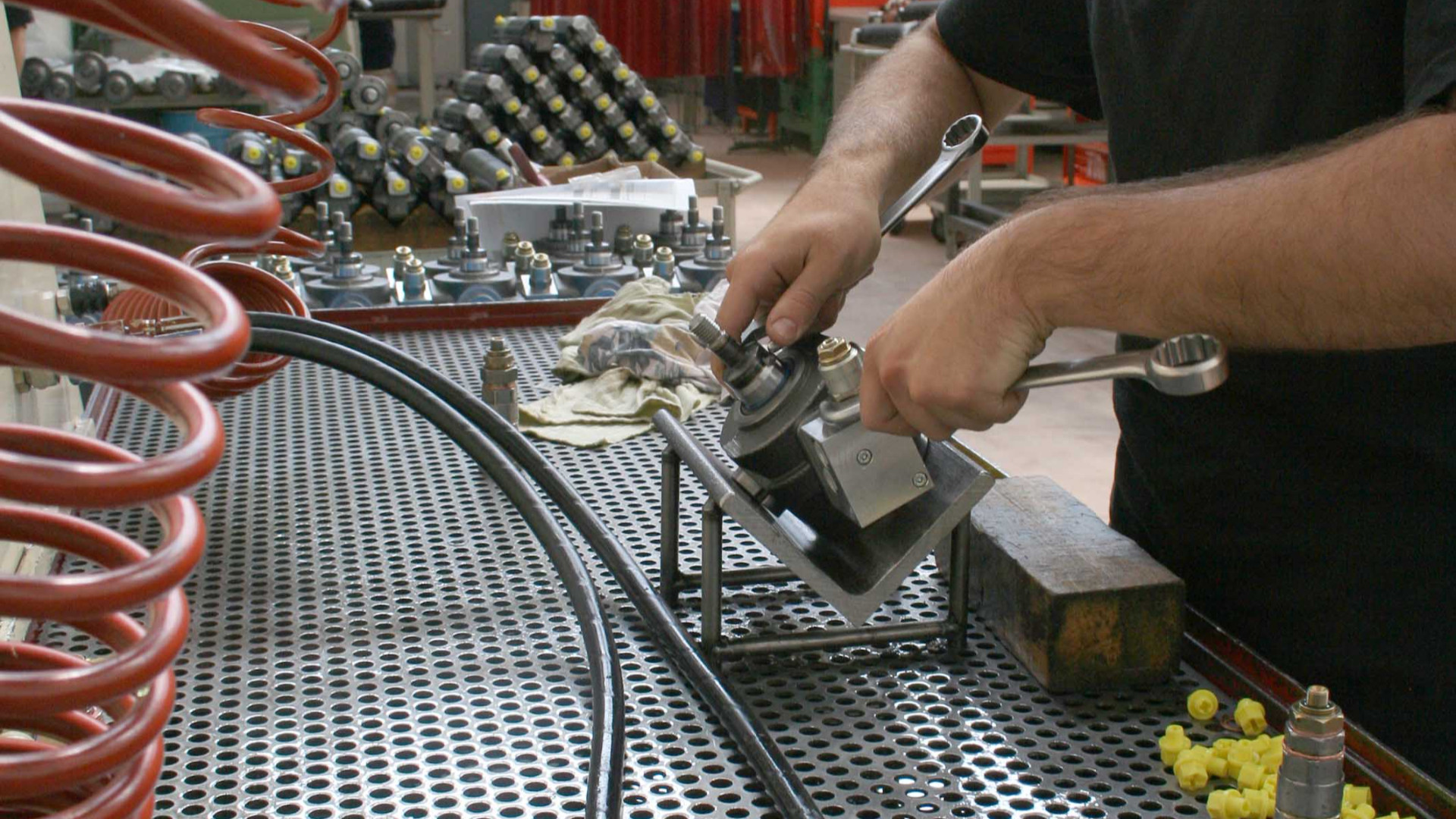 lavoropcm speciale economia lavorolavoro industria tgreconomia