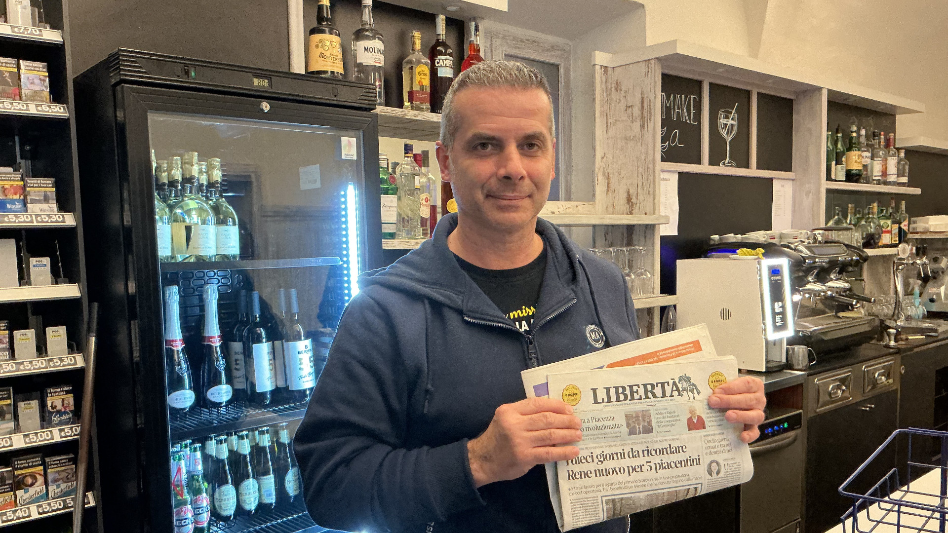 Una frazione senza edicole, a Sant'Antonio un bar vende Libertà