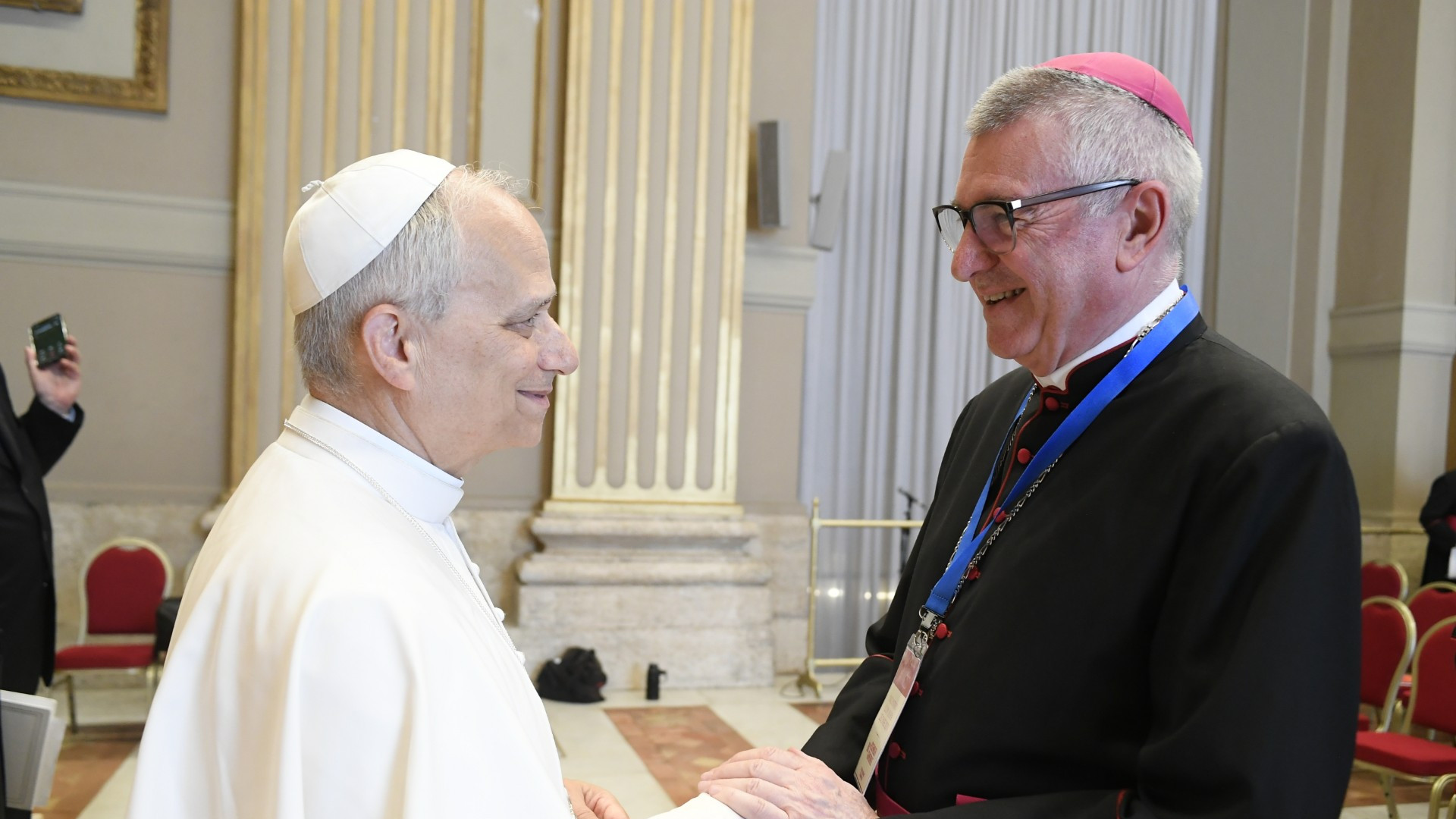 Alle soglie del Natale, l'appello del vescovo: «La forza sta nelle relazioni»