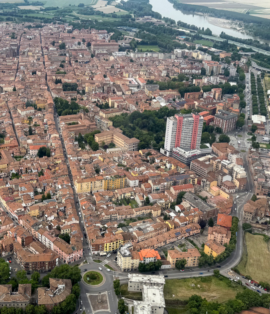 Cresce la popolazione a Piacenza, sempre meno giovani e più anziani