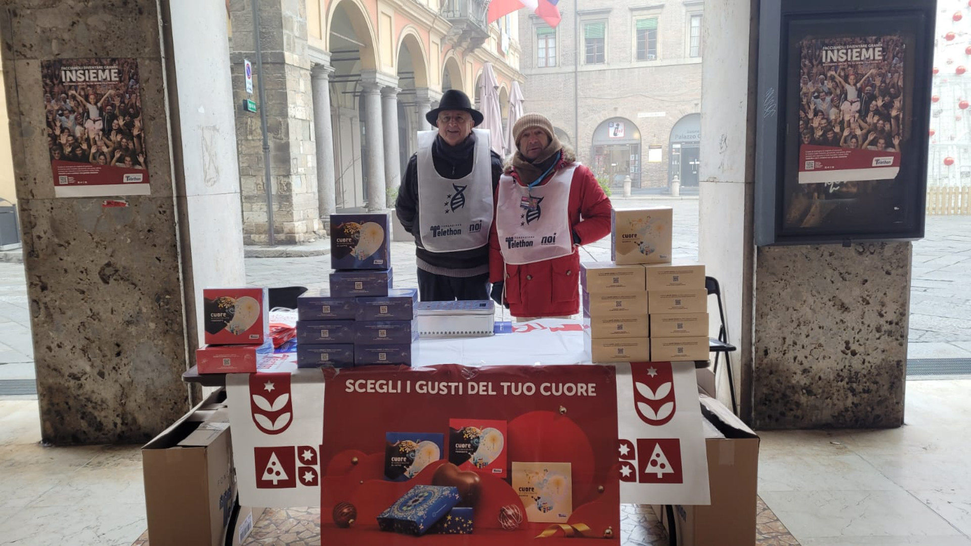 “A Natale fai un dono che dona": i cuori di cioccolato per la ricerca Telethon