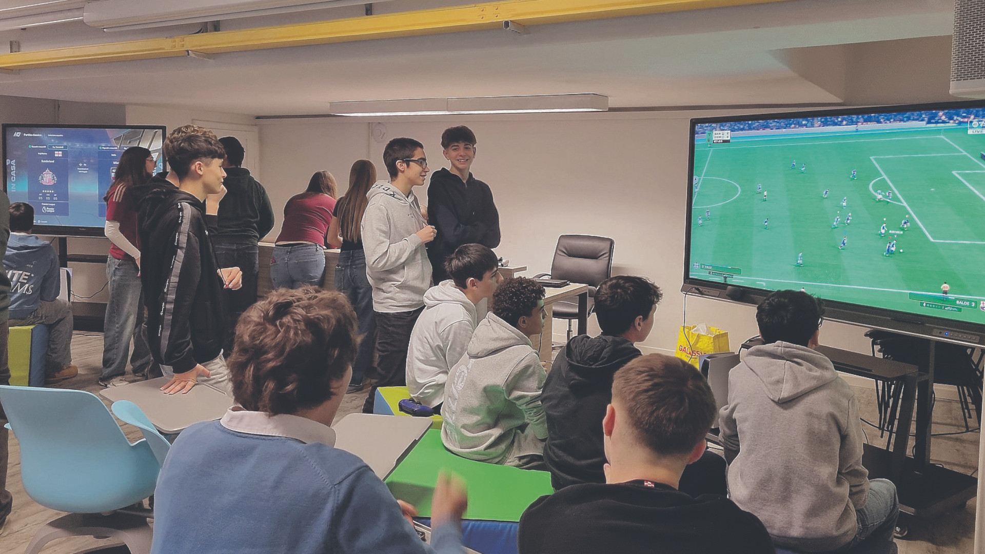 Gioco e beneficenza nel ricordo di Carlo Rasi, al torneo di Fifa del Gioia vanno tutti in gol