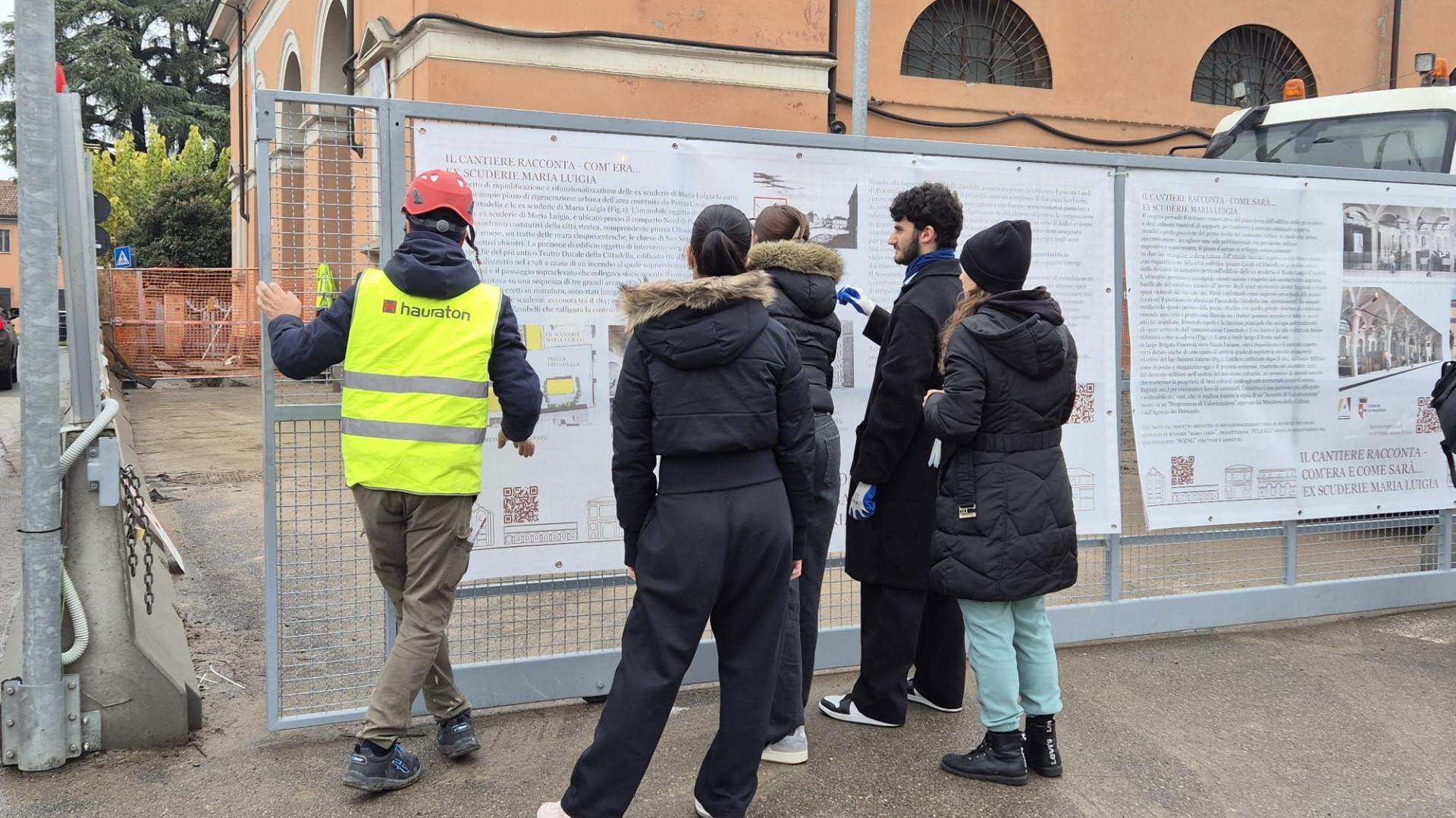 Ex scuderie, riaffiorano i resti dell'antico teatro