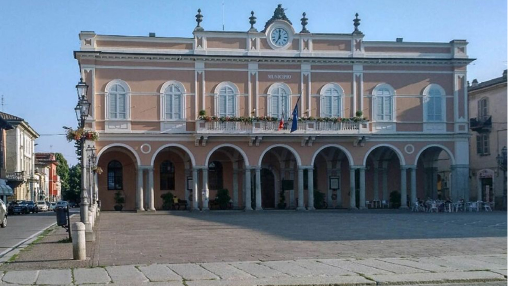 Parcheggio dietro la Collegiata, la Soprintendenza chiede chiarimenti