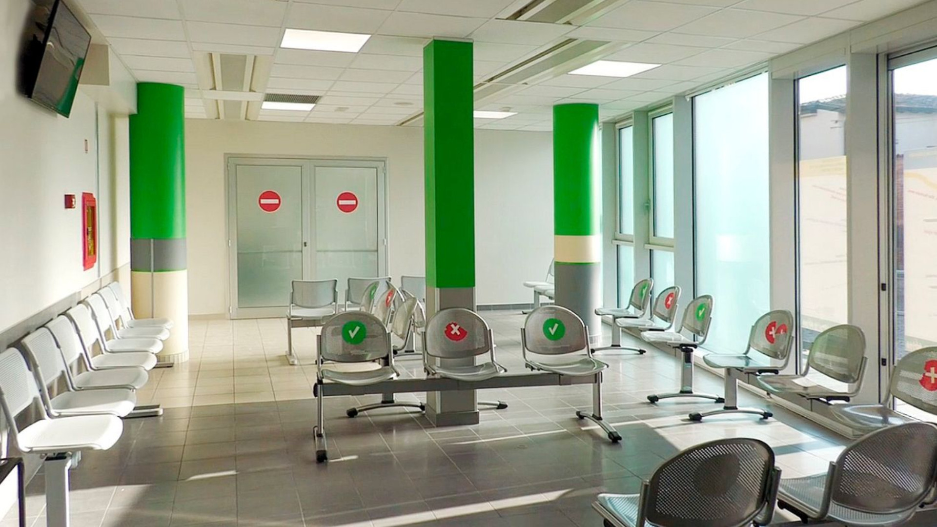 Festività natalizie, cambiano gli orari di accesso di alcuni servizi Ausl