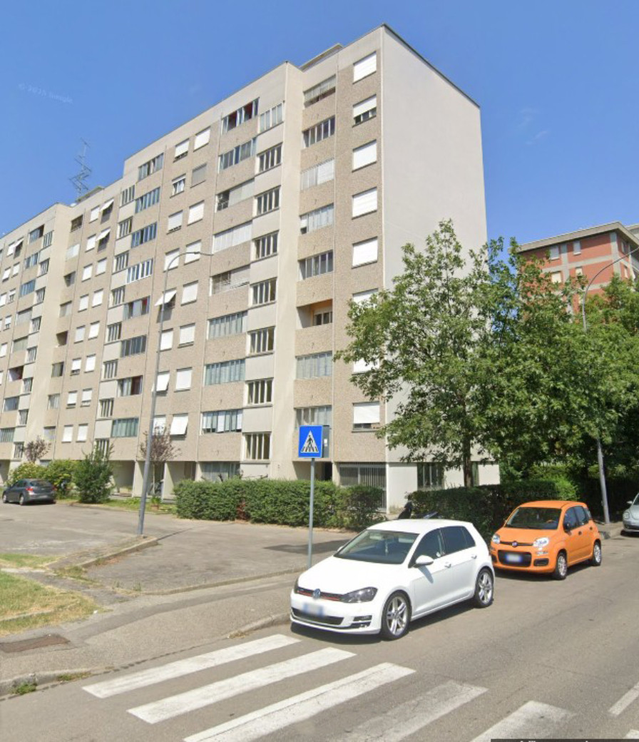 La famiglia Armani dice "sì" al murale su un palazzo popolare