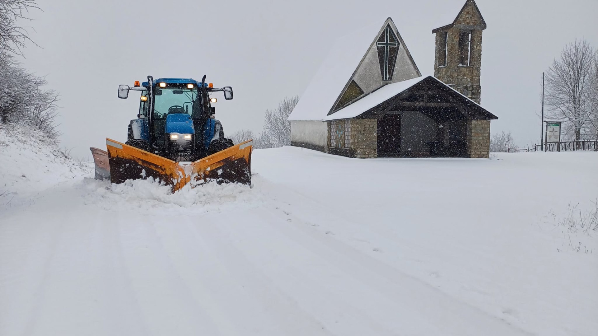 Natale sotto la neve sulle montagne piacentine, allerta gialla