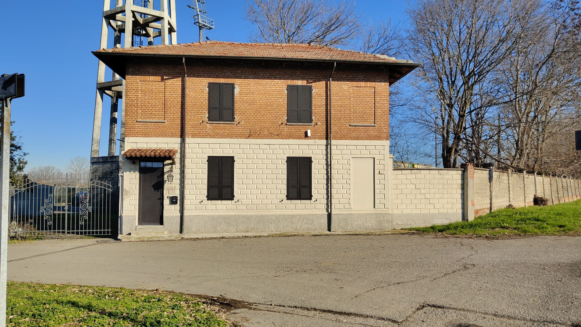 Una casa per dare una mano a uomini soli