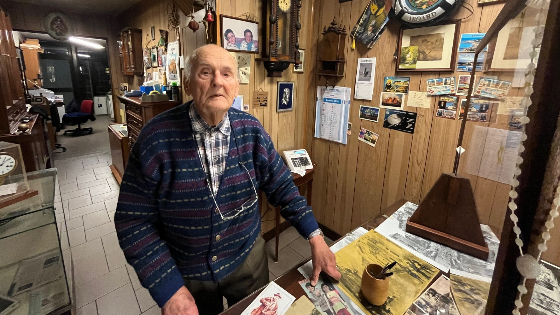 Giovanni Bosini nella sua bottega- © Libertà/Betty Paraboschi