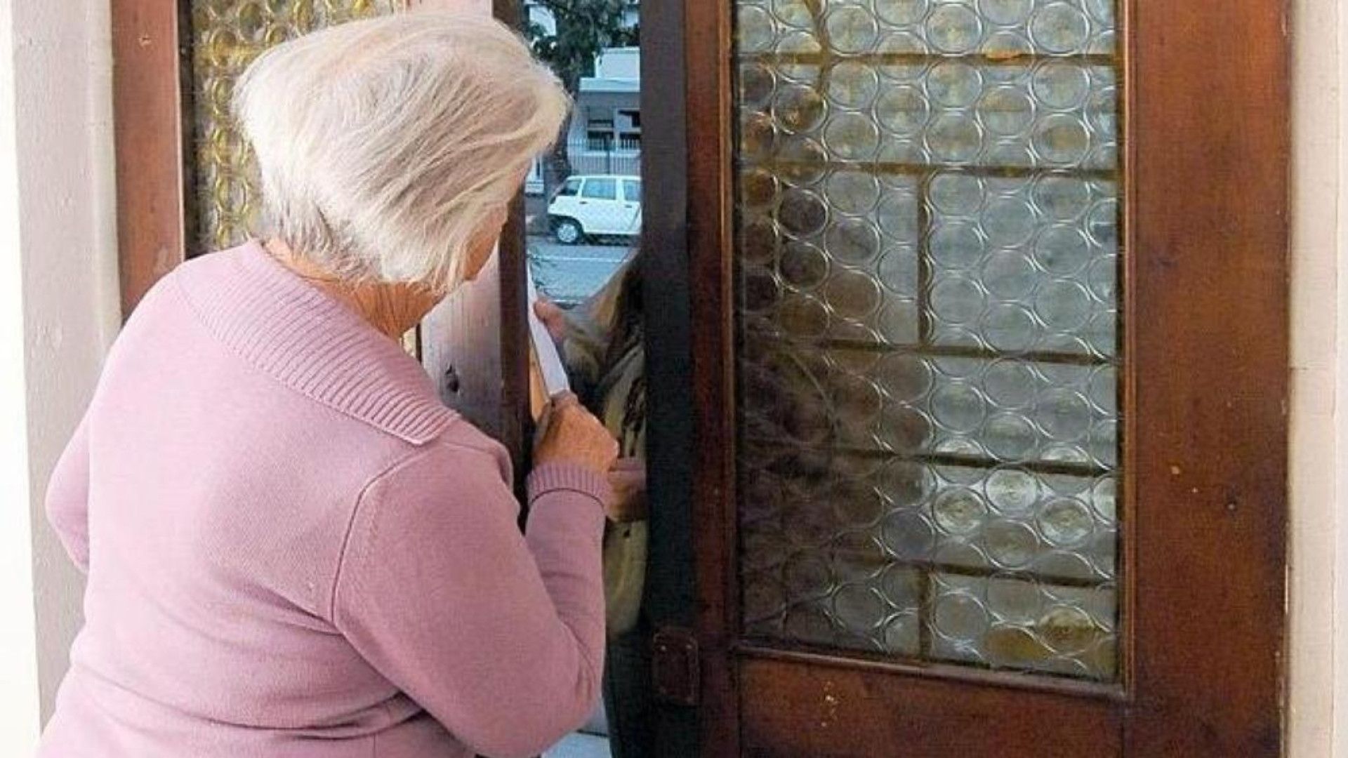 Anziani purtroppo ancora una volta nel mirino di truffatori