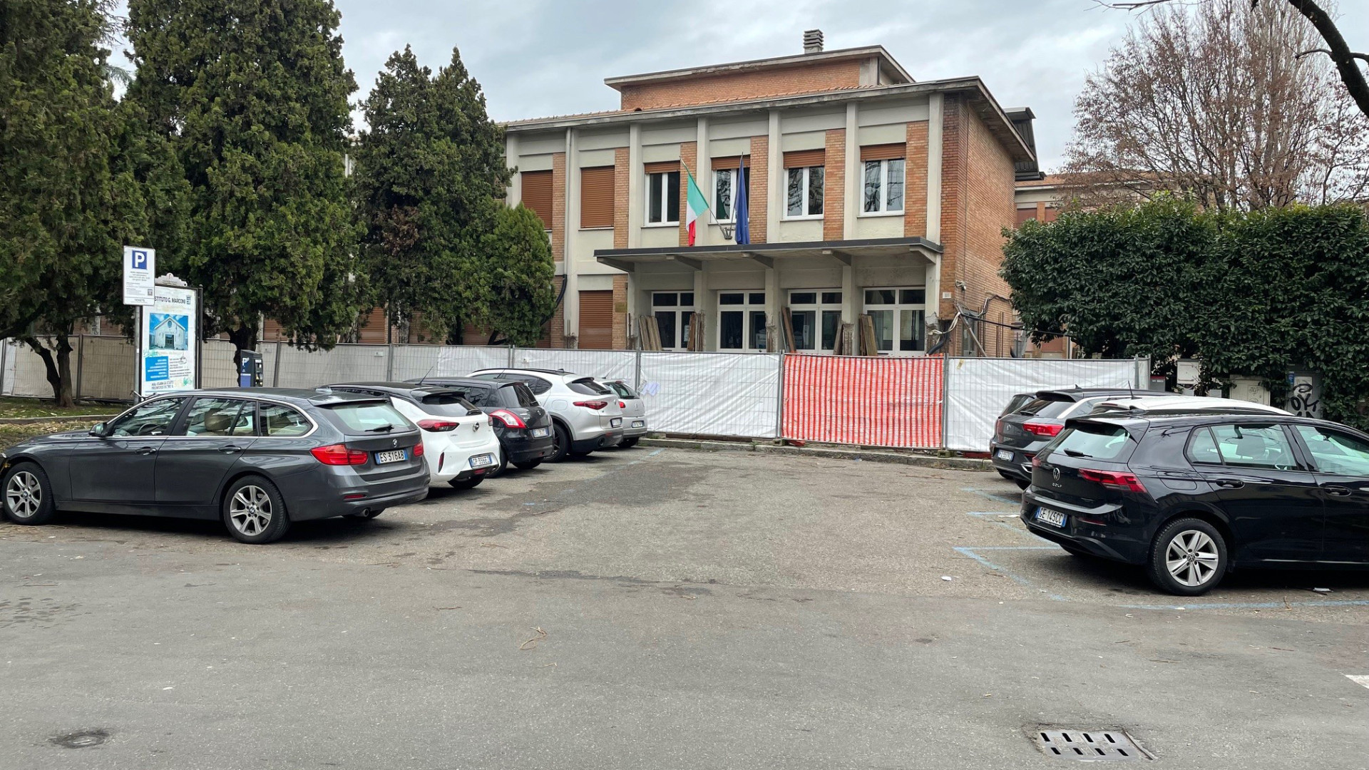 L'area antistante il liceo Colombini- © Libertà/Marcello Pollastri