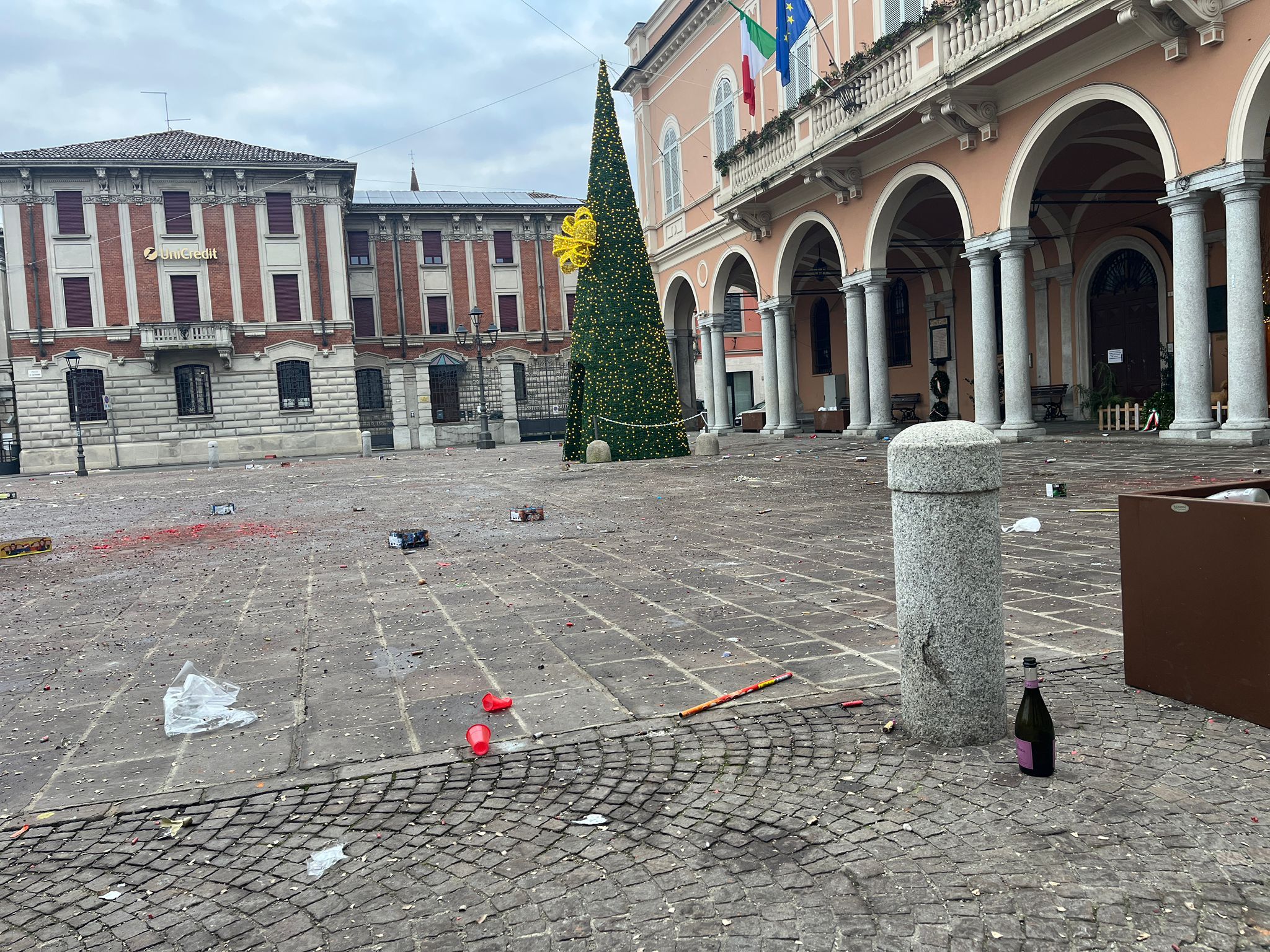 Come si presentava la piazza in mattinata  - © Libertà/Massimo Bersani