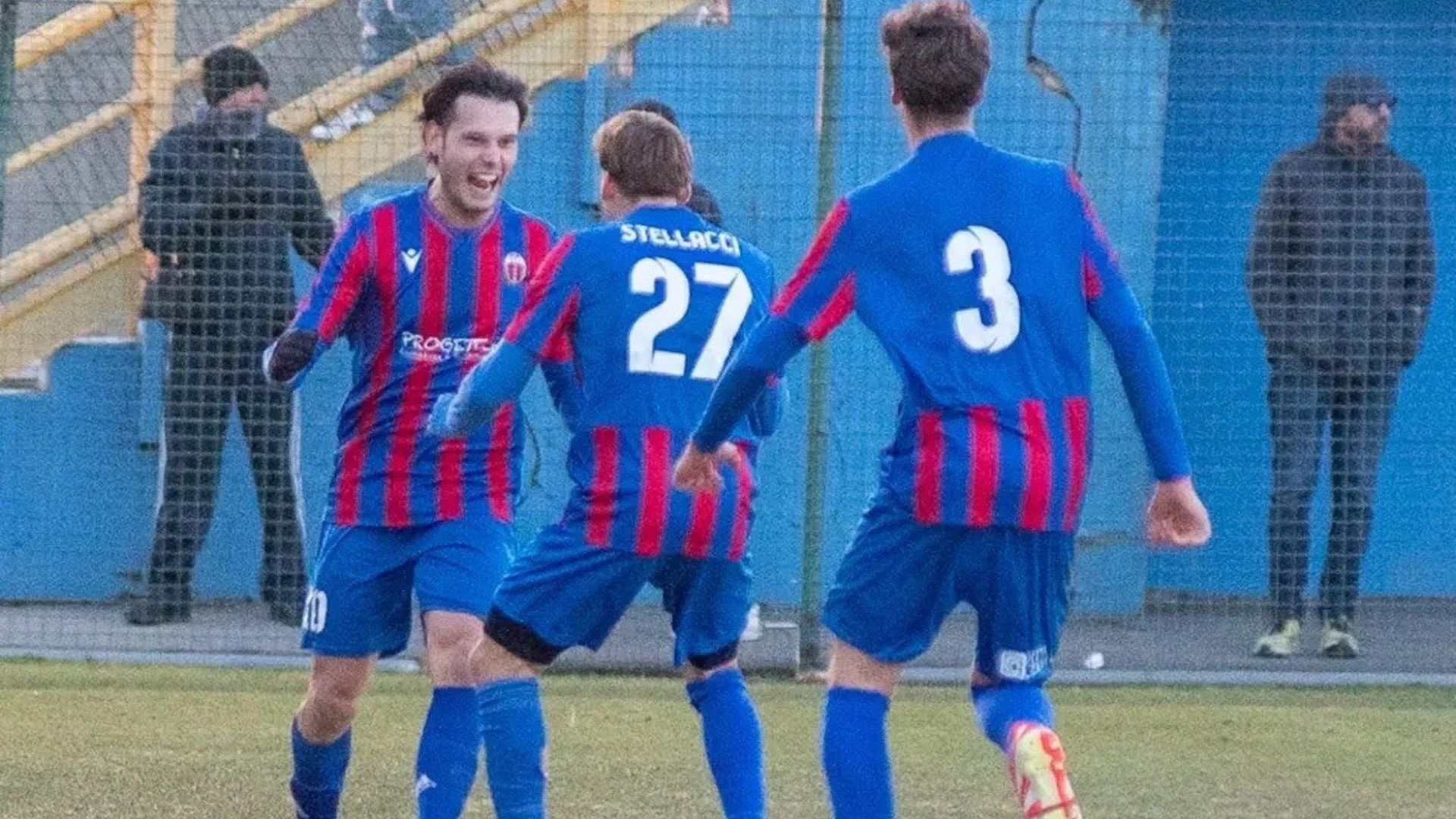 L'esultanza dei giocatori del Progresso