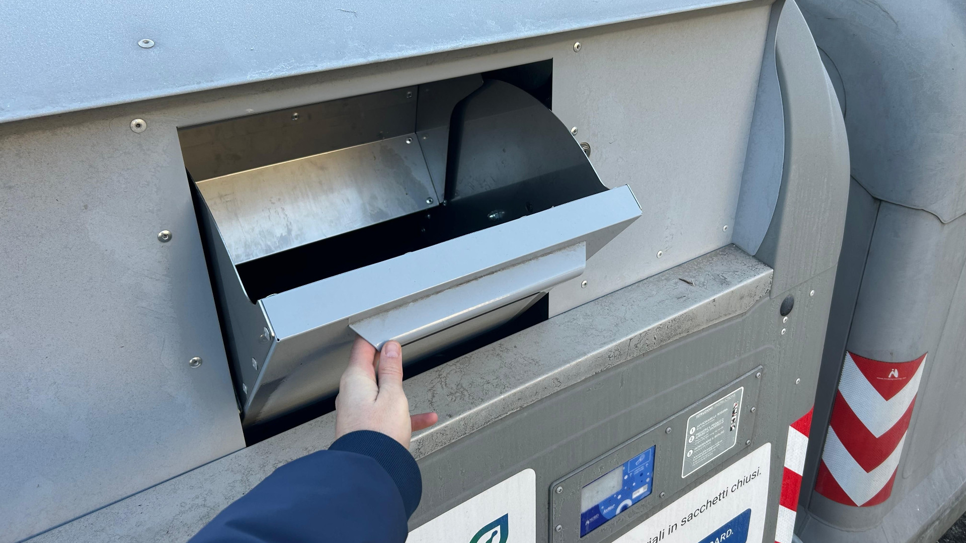 Cassonetti "intelligenti" l'ecocard ancora manca: la rivoluzione non parte