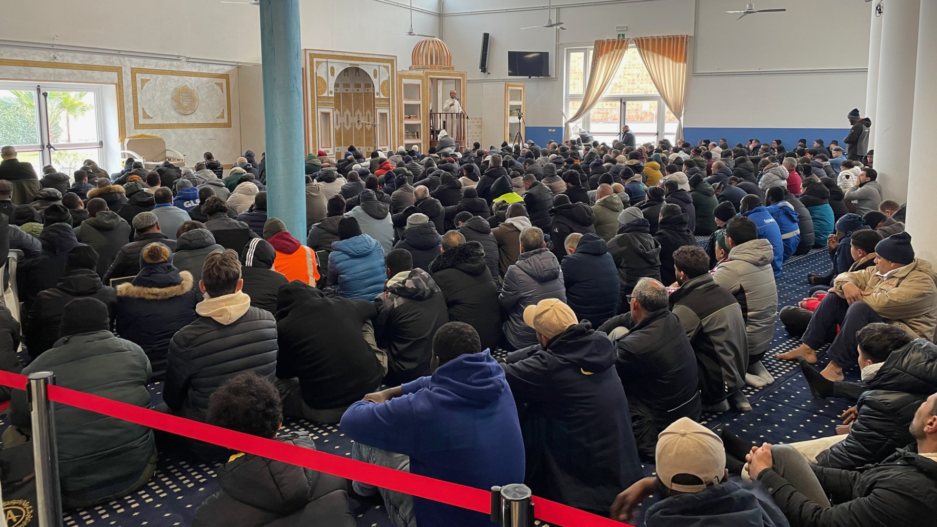 Islamofobia, l'Ucoii lancia l'allarme, «No alla caccia al musulmano»