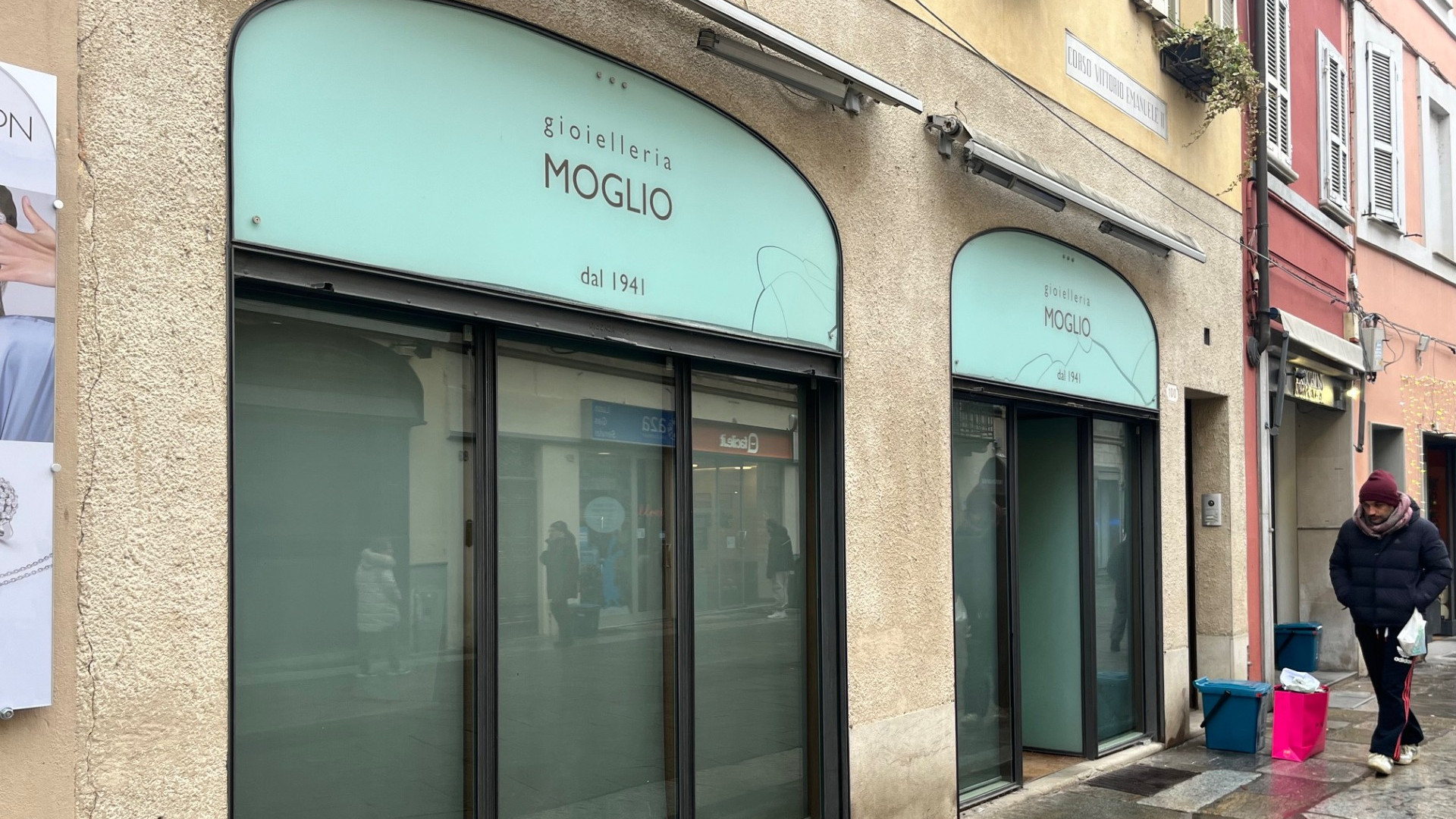 Chiude la gioielleria Moglio