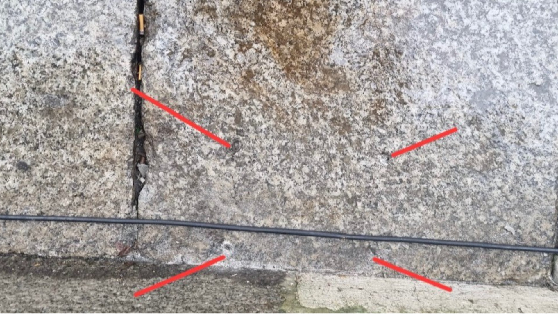 I totem a Piacenza fra errori e ripensamenti: «Superficialità»