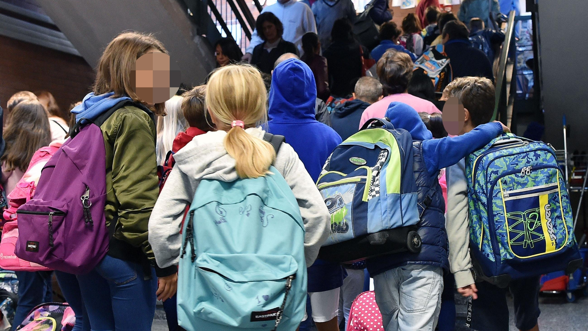 Primo giorno di scuola presso l?istituto comprensivo Marconi Antonelli, Torino, 9 settembre 2019 ANSA/ ALESSANDRO DI MARCO