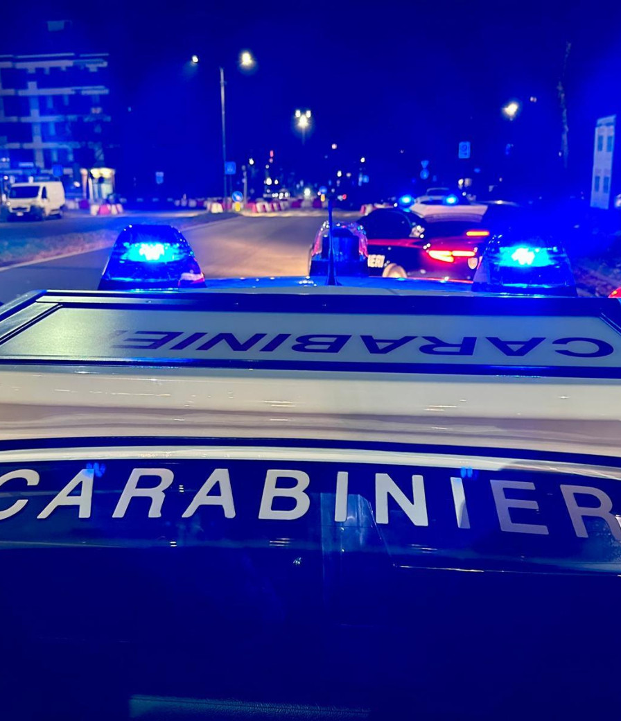 Gragnano, uomo armato rapina la Coop