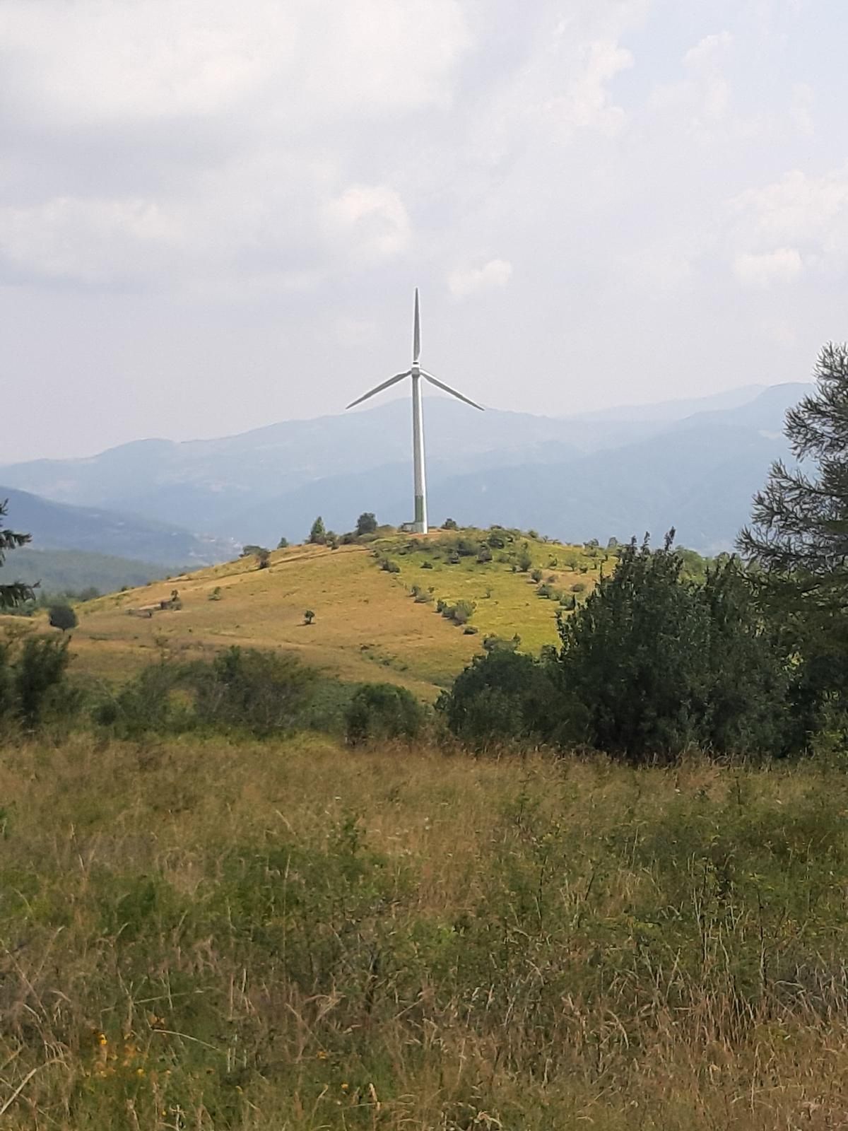 Una pala in funzione sull’Aserei