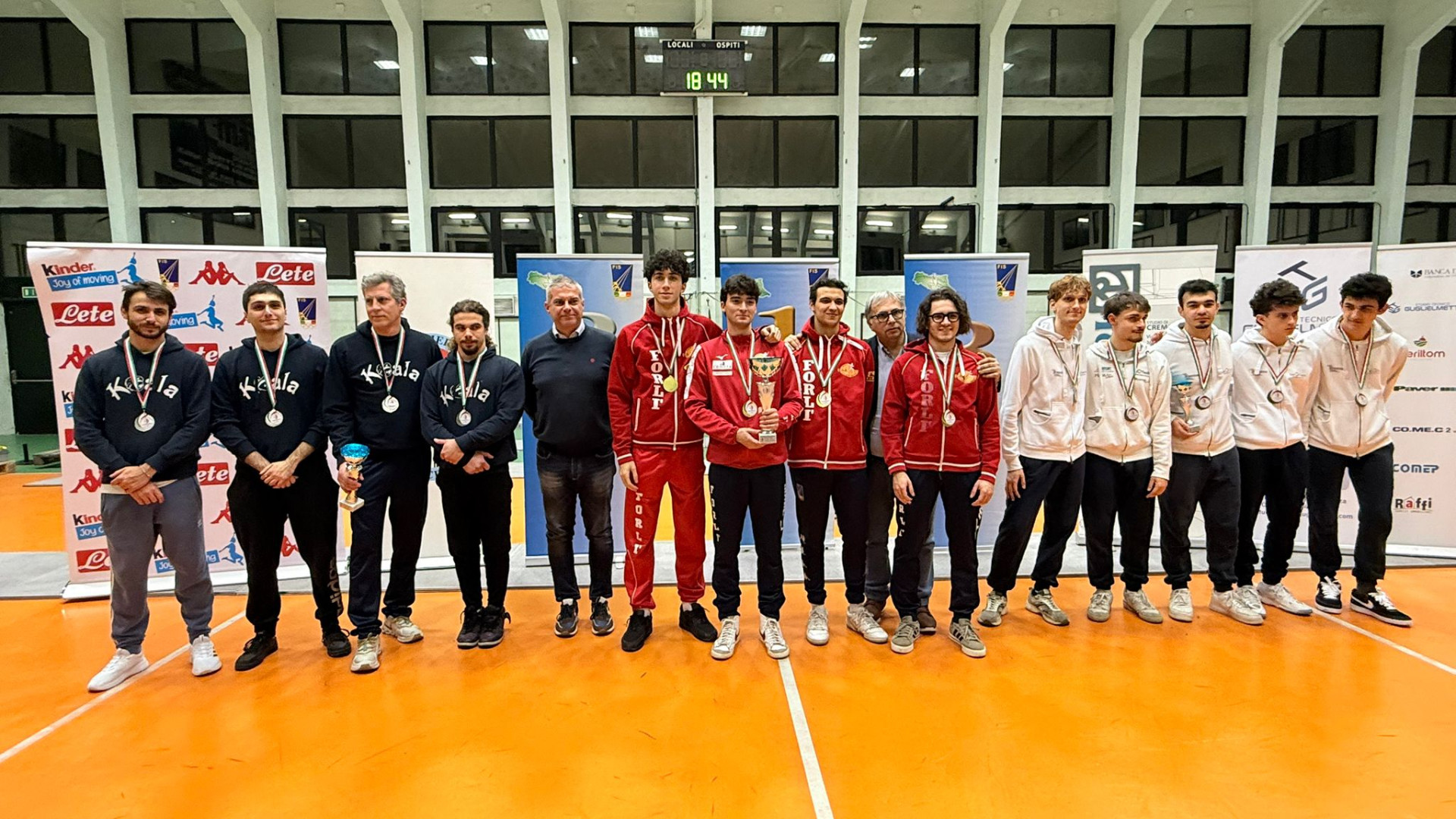 Spada a squadre, Forlì ok pure nel maschile. Il Pettorelli sfiora il podio nella gara di casa