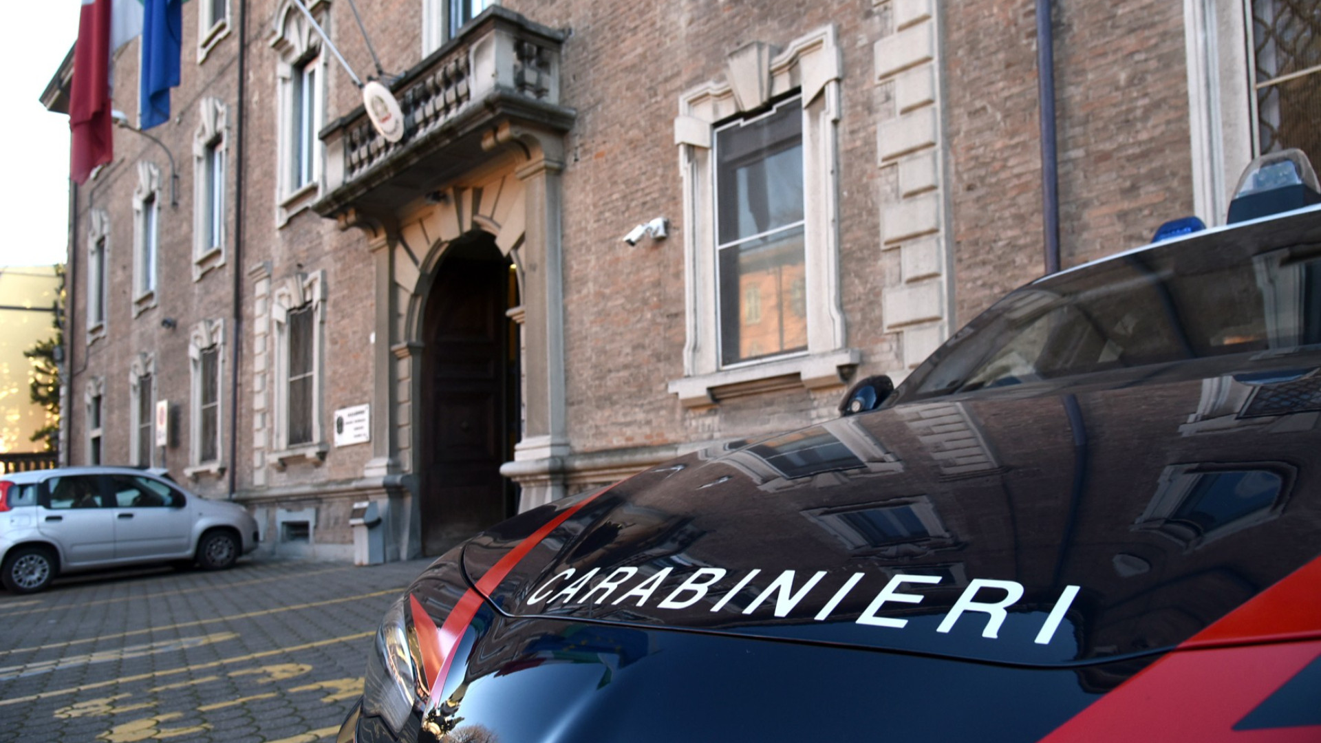 Blitz in una casa di cura per arrestare una paziente