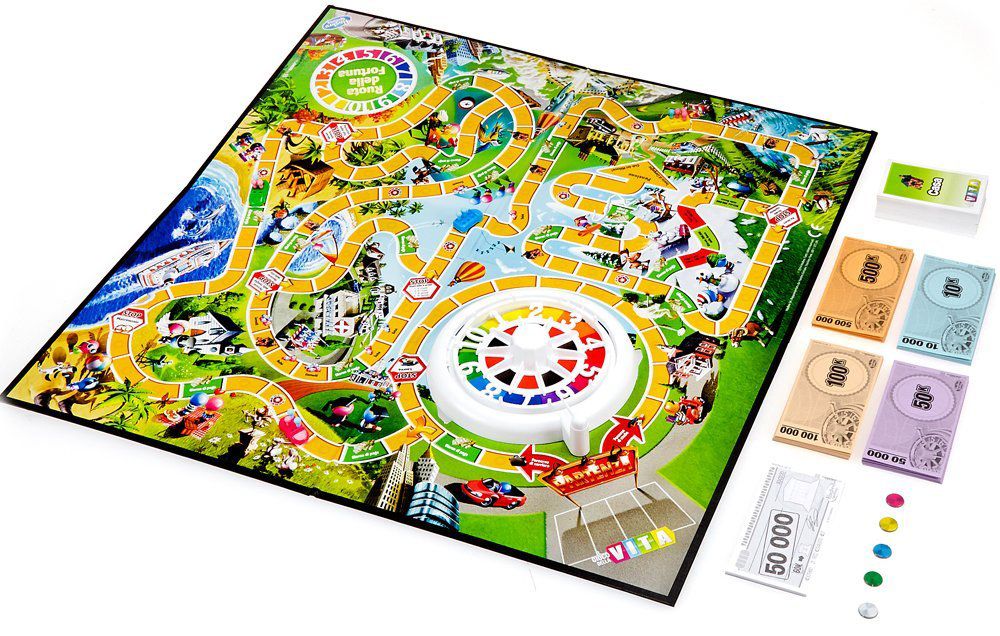 2000: la versione attualmente sul mercato è molto più snella, colorata e divertente da giocare, ma purtroppo ha perso molti degli elementi 3D