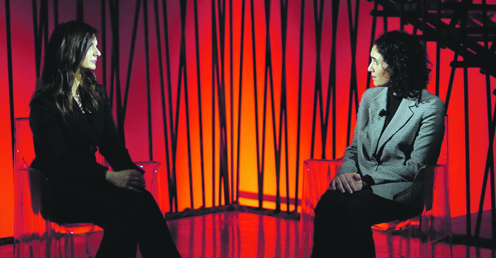 La giornalista Nicoletta Marenghi e Simona Tosi, psicologa del Centro antiviolenza