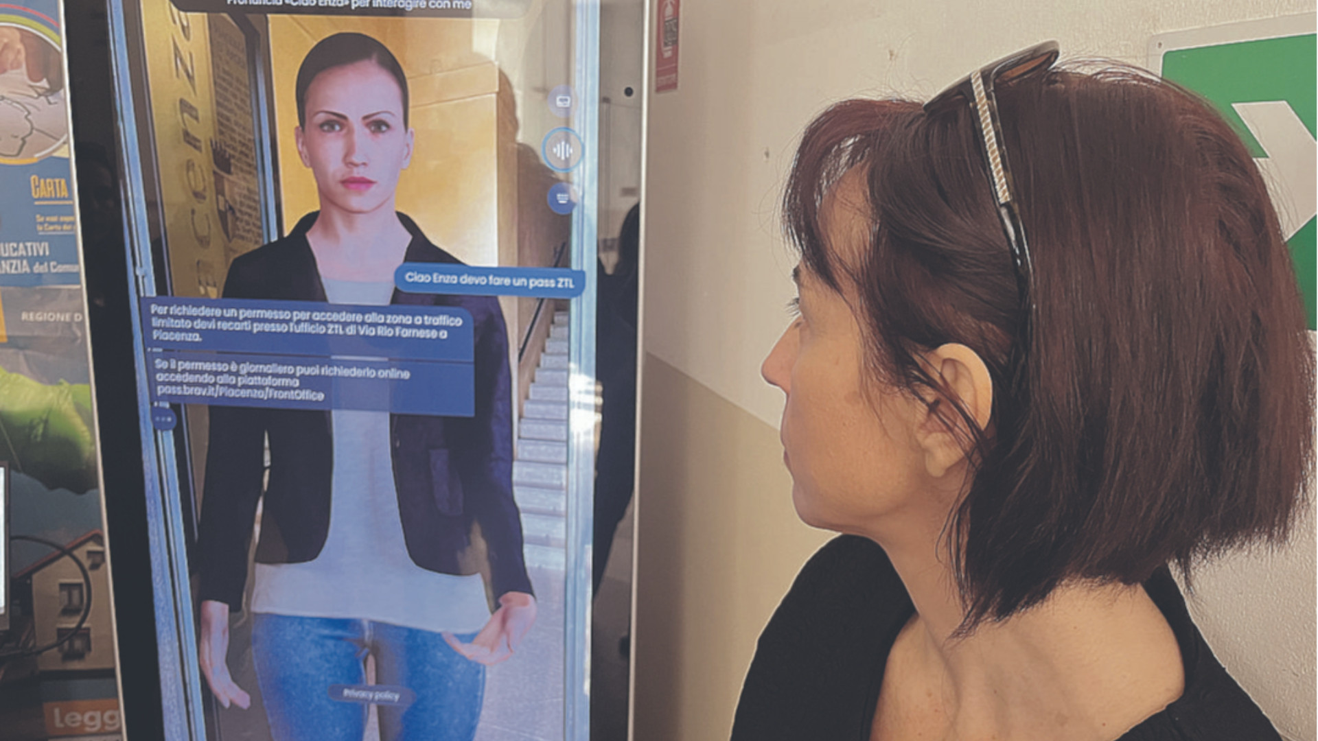 Assistente virtuale dei cittadini, il Comune rinforza la app "Enza"