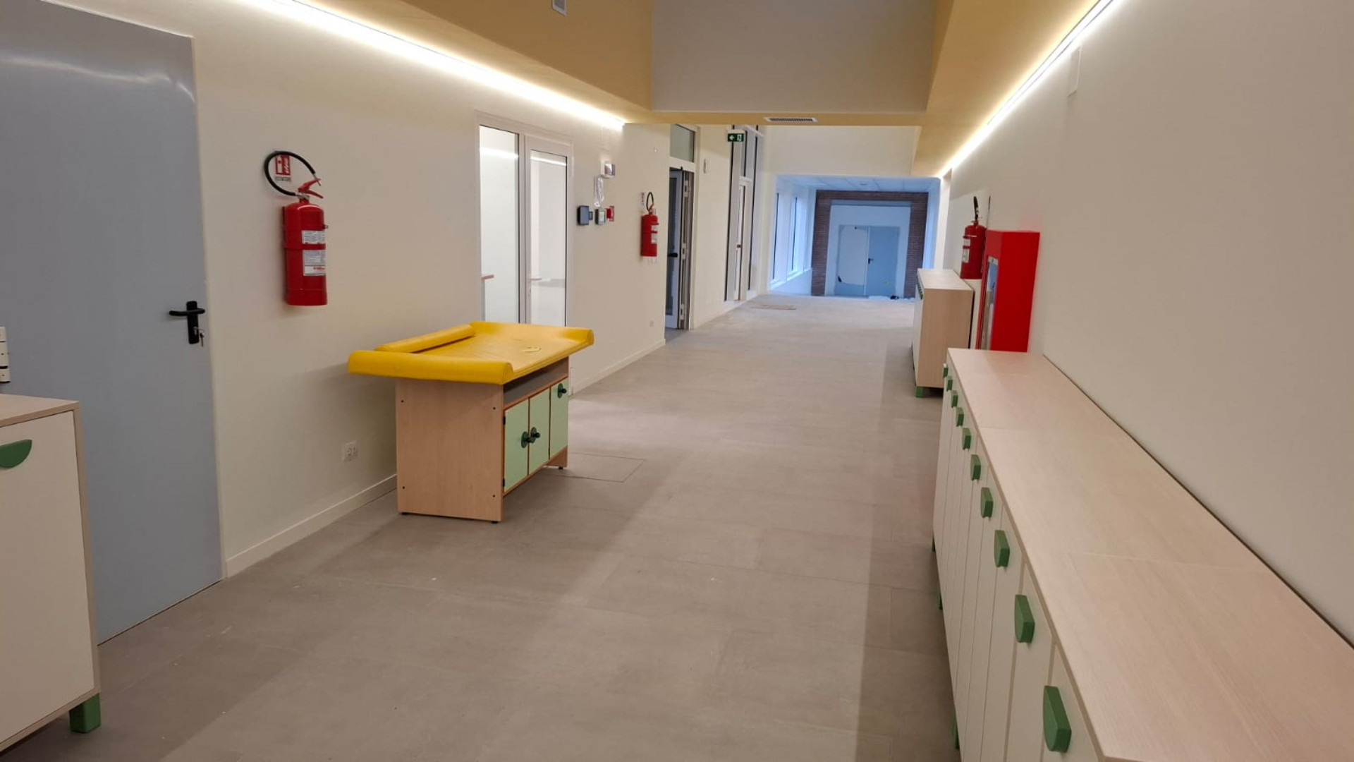 Borgonovo, nel nuovo asilo nido acqua nel corridoio