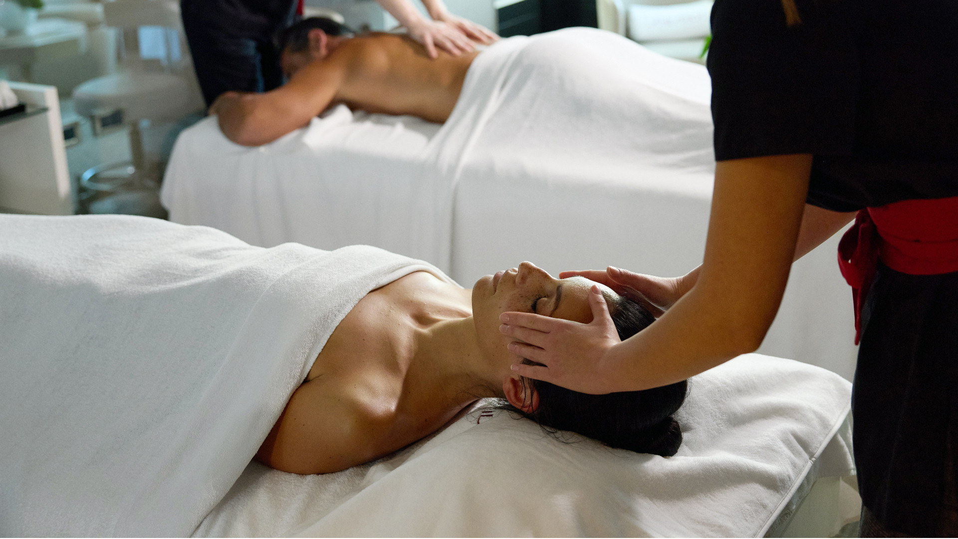 Cosmetici e momenti di relax, idee regalo per un San Valentino tra coccole e bellezza