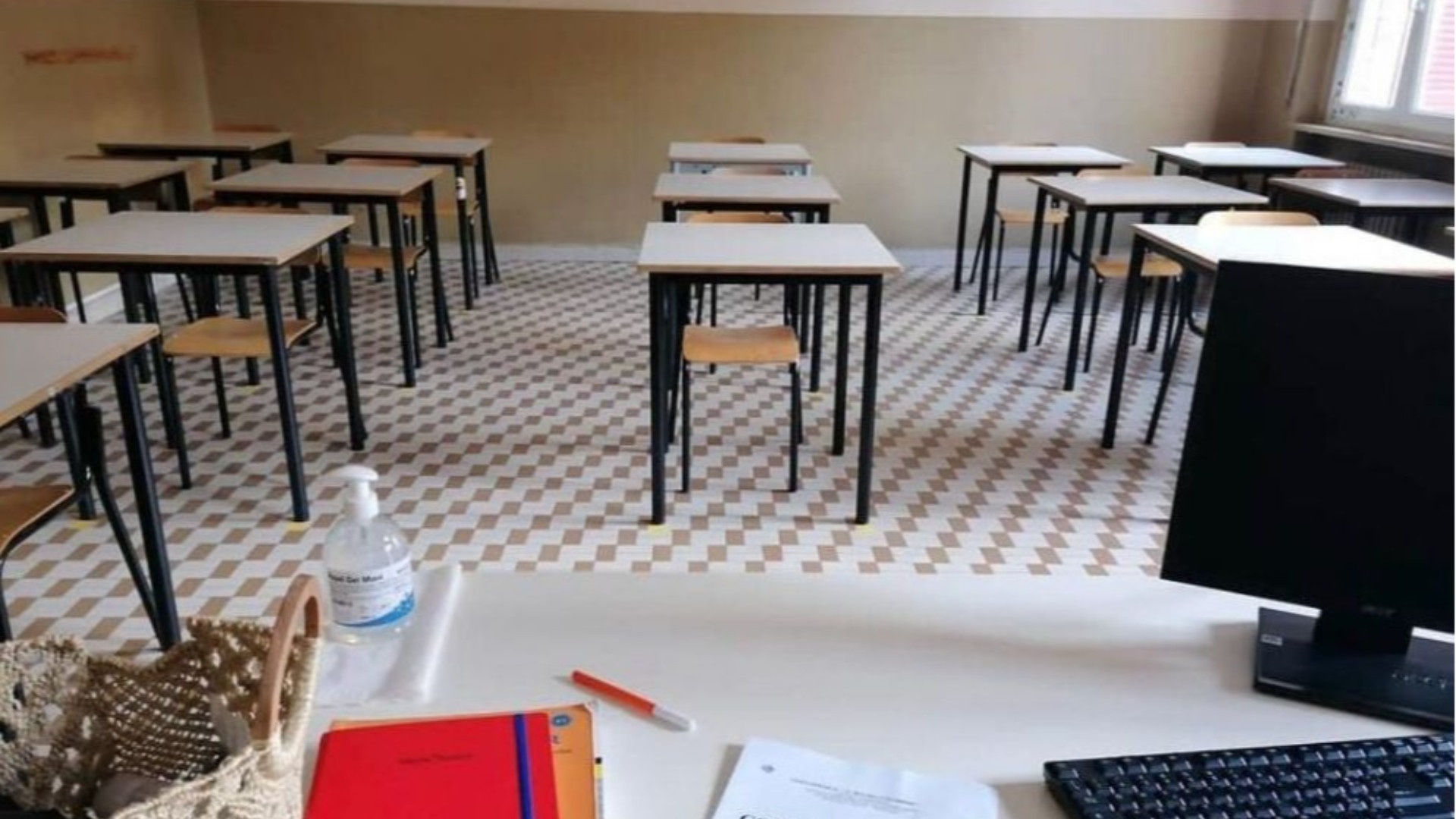 Nuovo calendario per le vacanze a scuola? «Sì, ma d'estate aule roventi»
