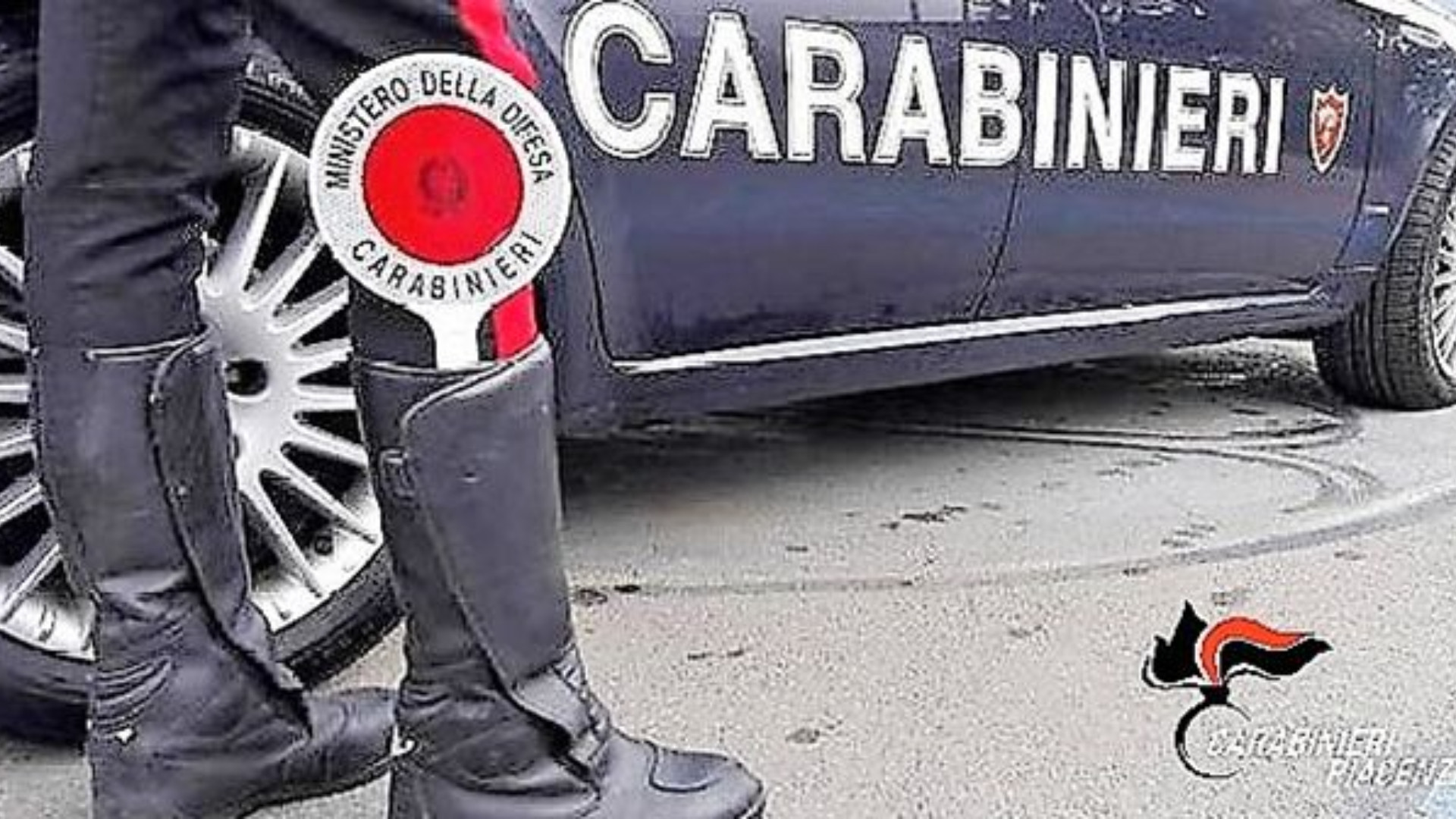 Auto sospetta: a bordo guidatore senza patente e un immigrato irregolare