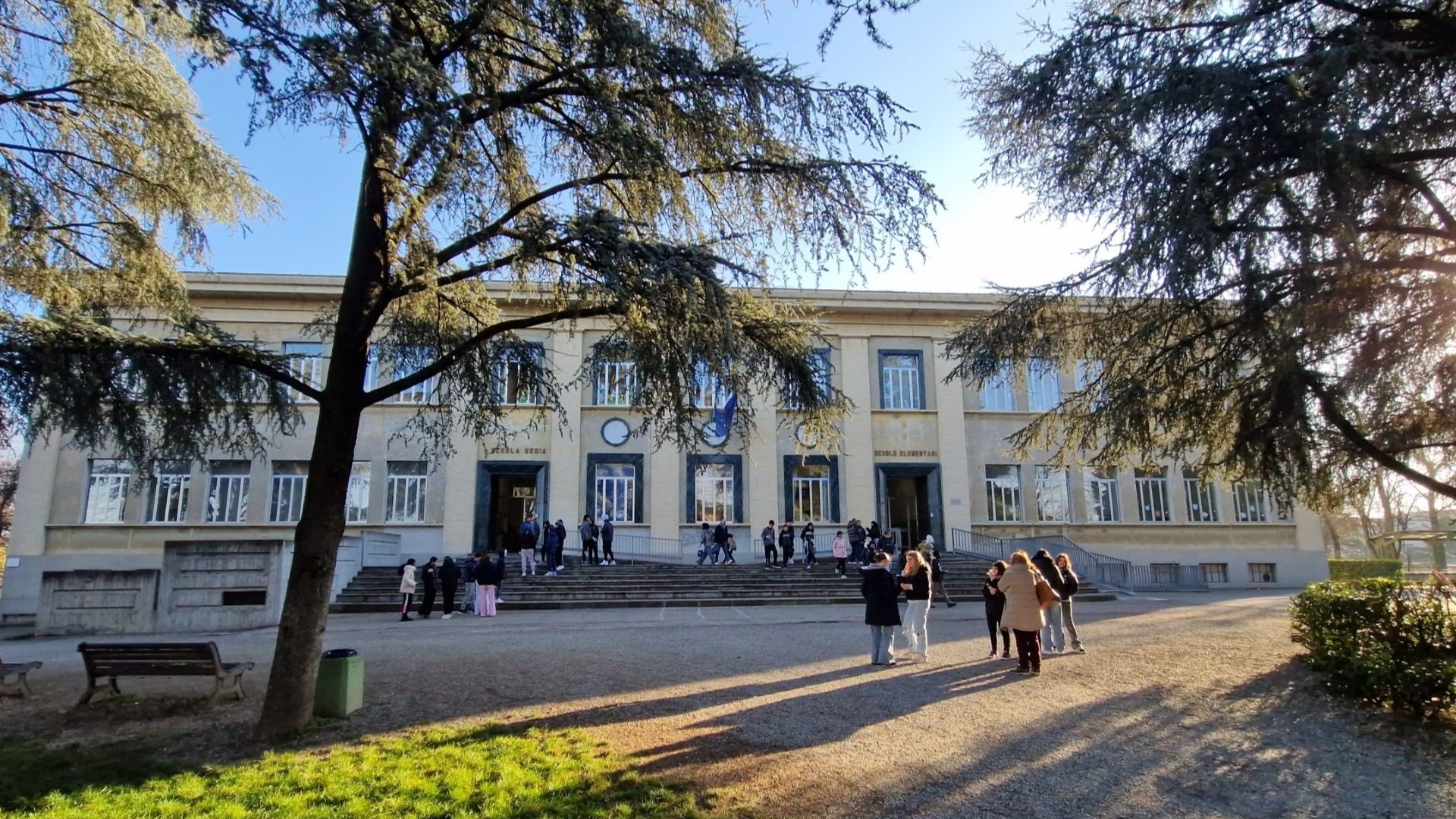 Borgonovo, nuovi occhi elettronici per cimitero e scuole