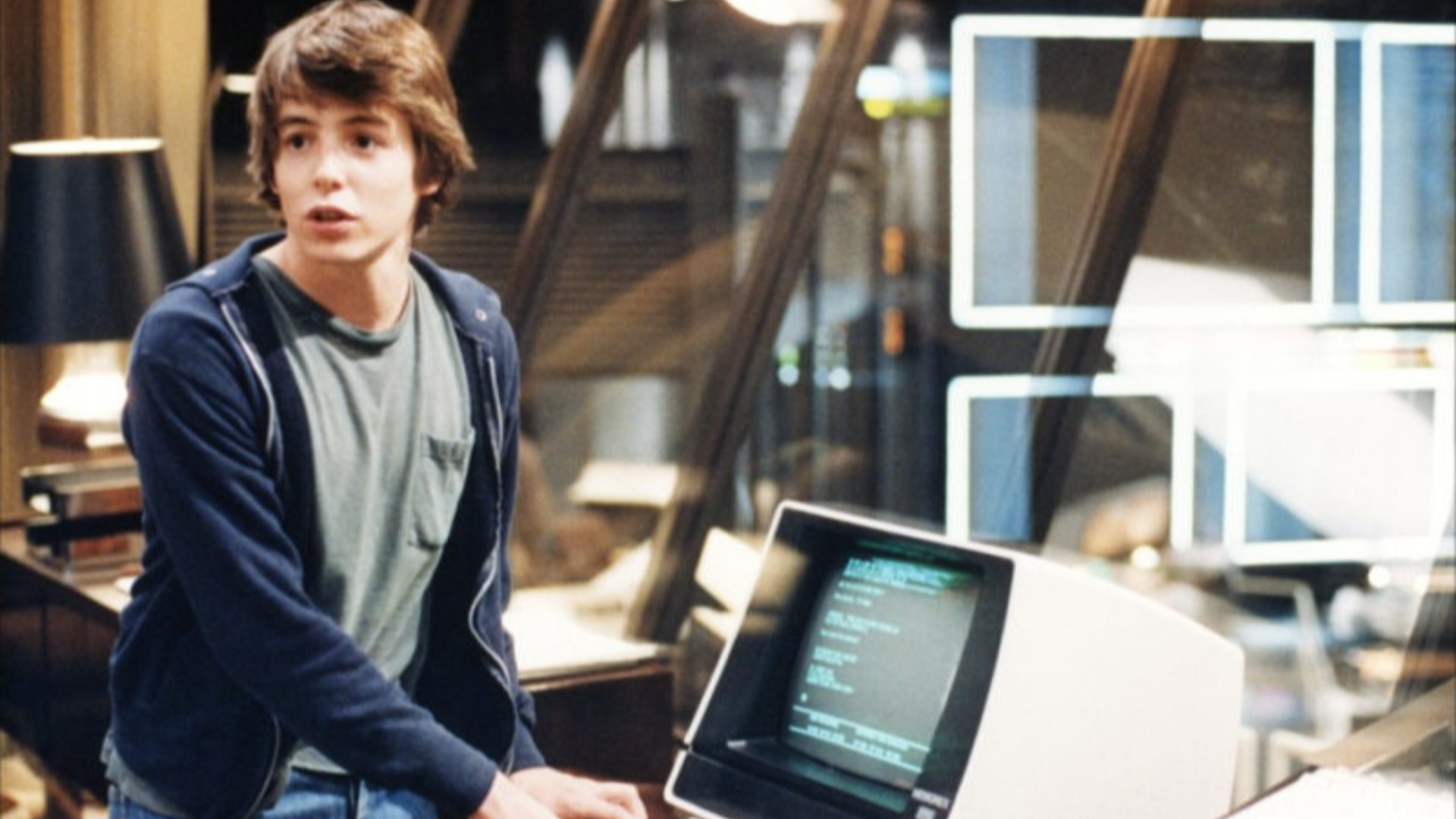 David Lightman (Matthew Broderick), brillante studente appassionato di computer