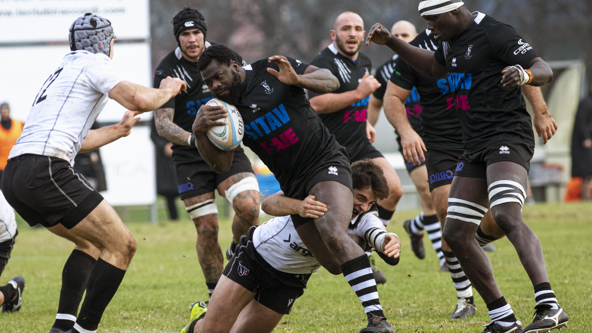 I Lyons rimangono scottati dalle Fiamme Oro