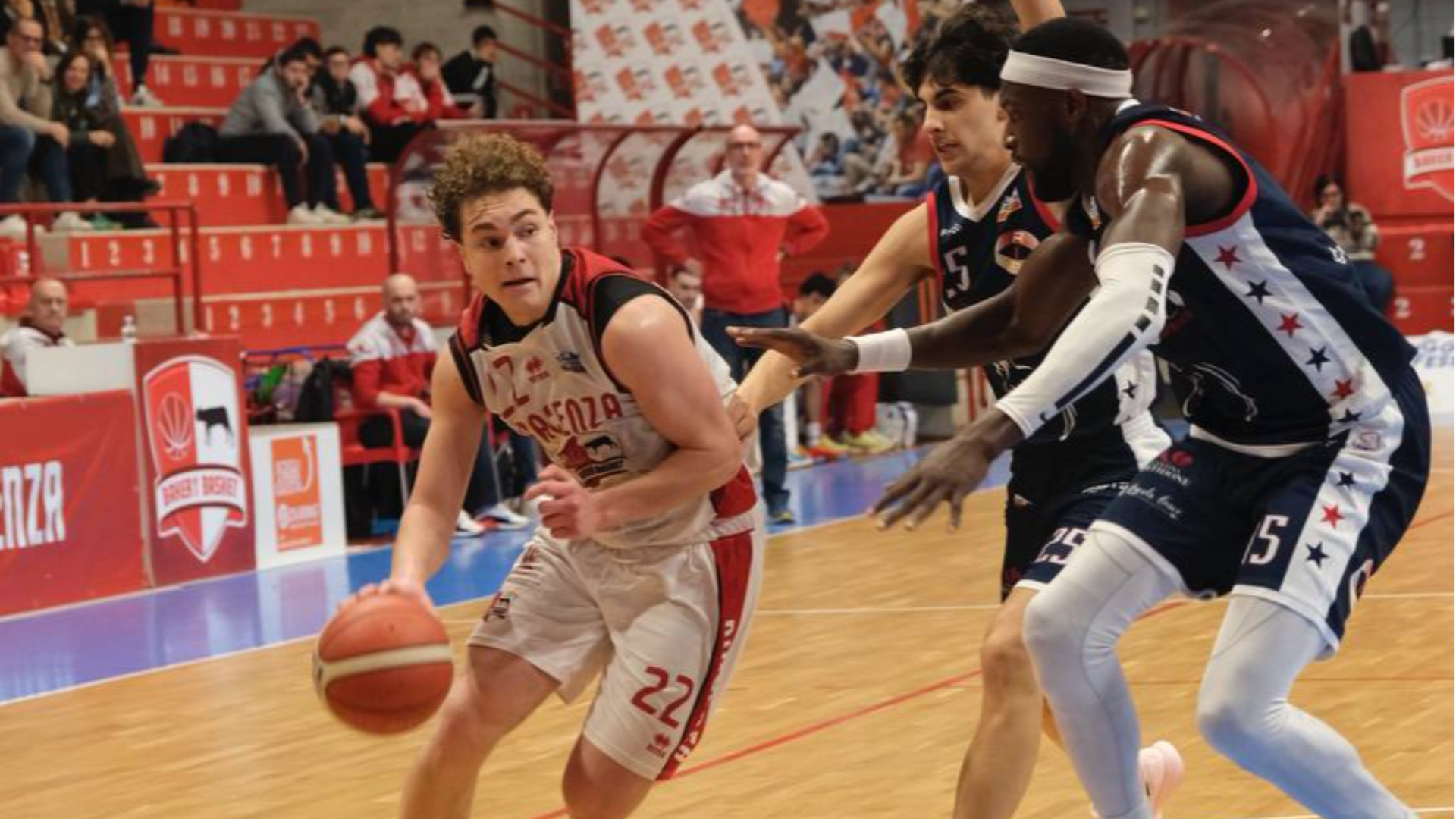 Assigeco domina nel derby, festeggiano anche i Bees