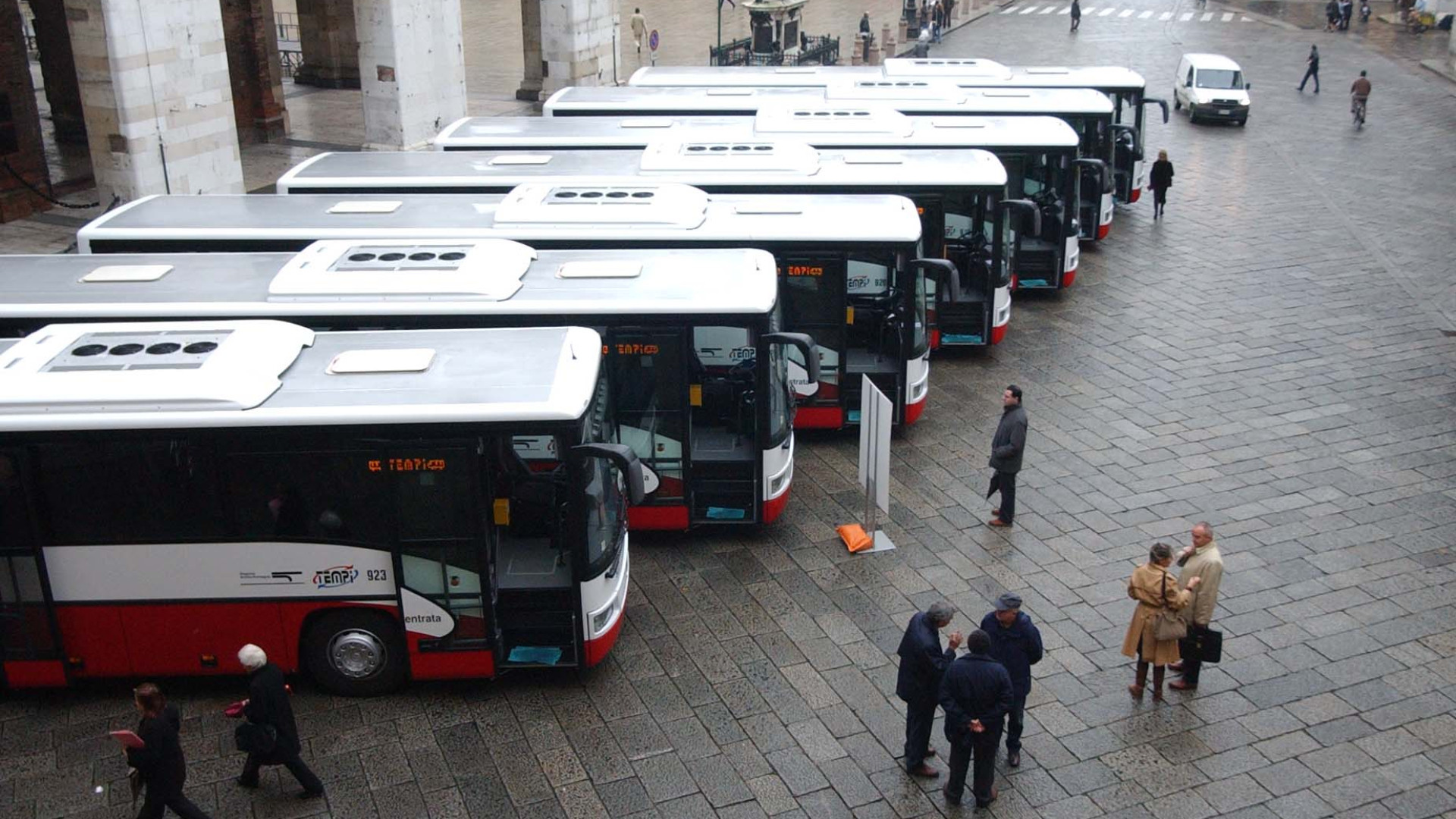 Colosso dei pullman: la Regione accelera, Piacenza cauta