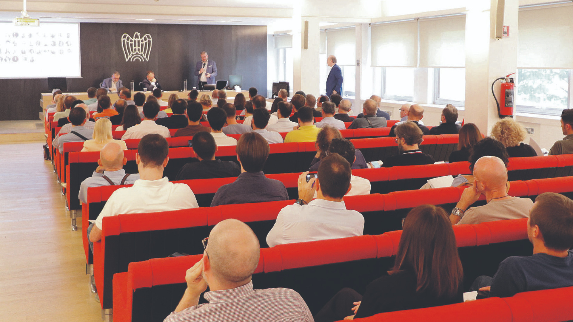 «Agente AI legge per noi tutte le mail e ci aiuta nel cambio fra le generazioni»