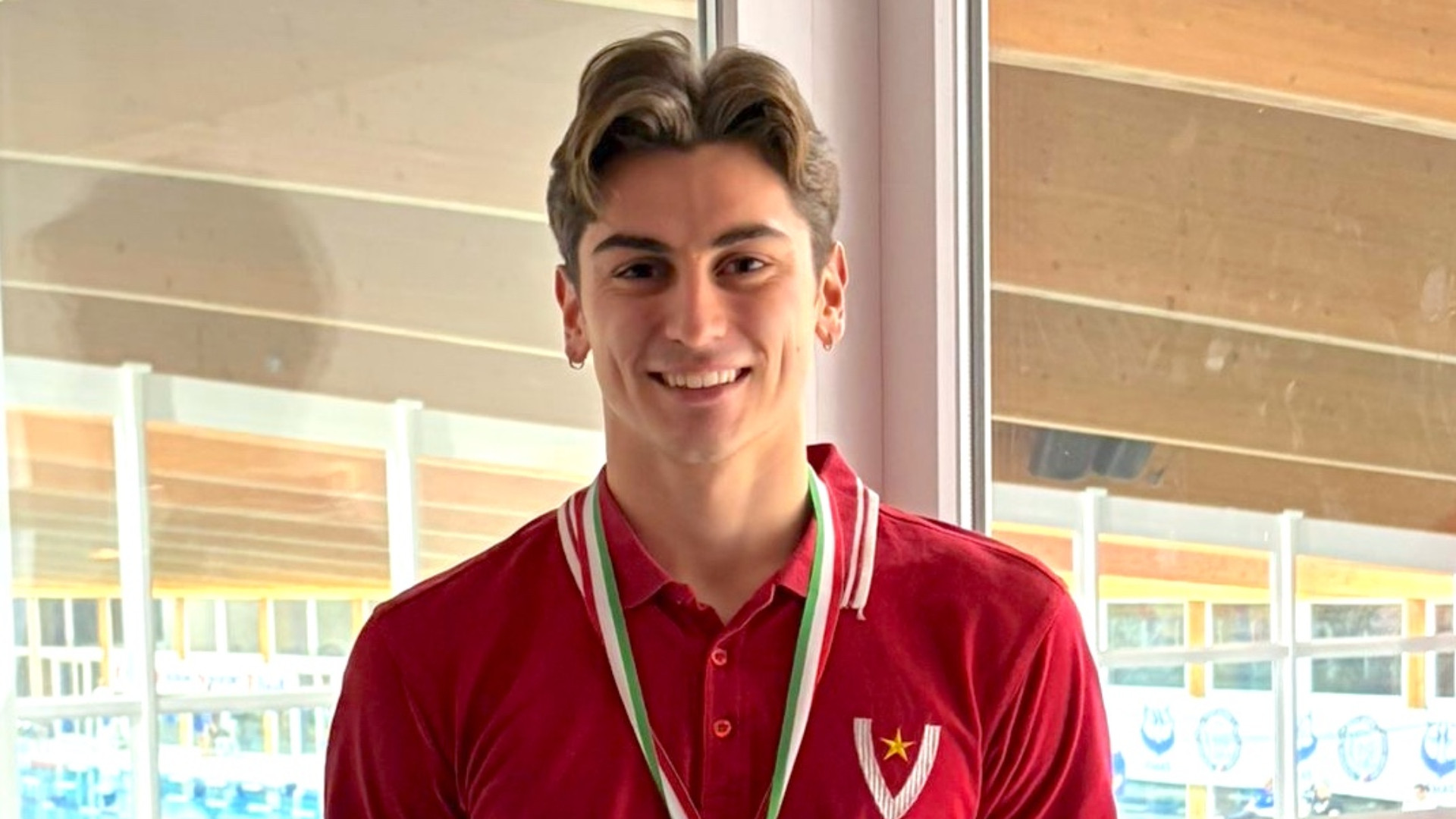 Pietralunga con l'oro al collo